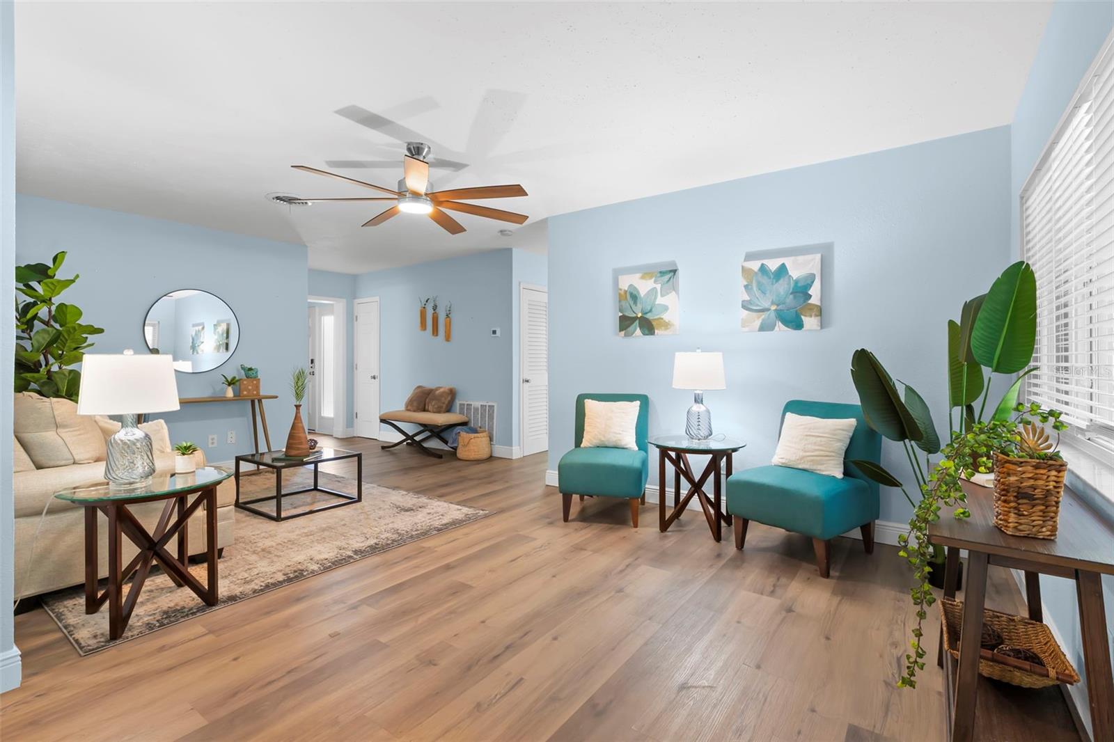 Image 11 of 47 For 455 Pasaje Avenue