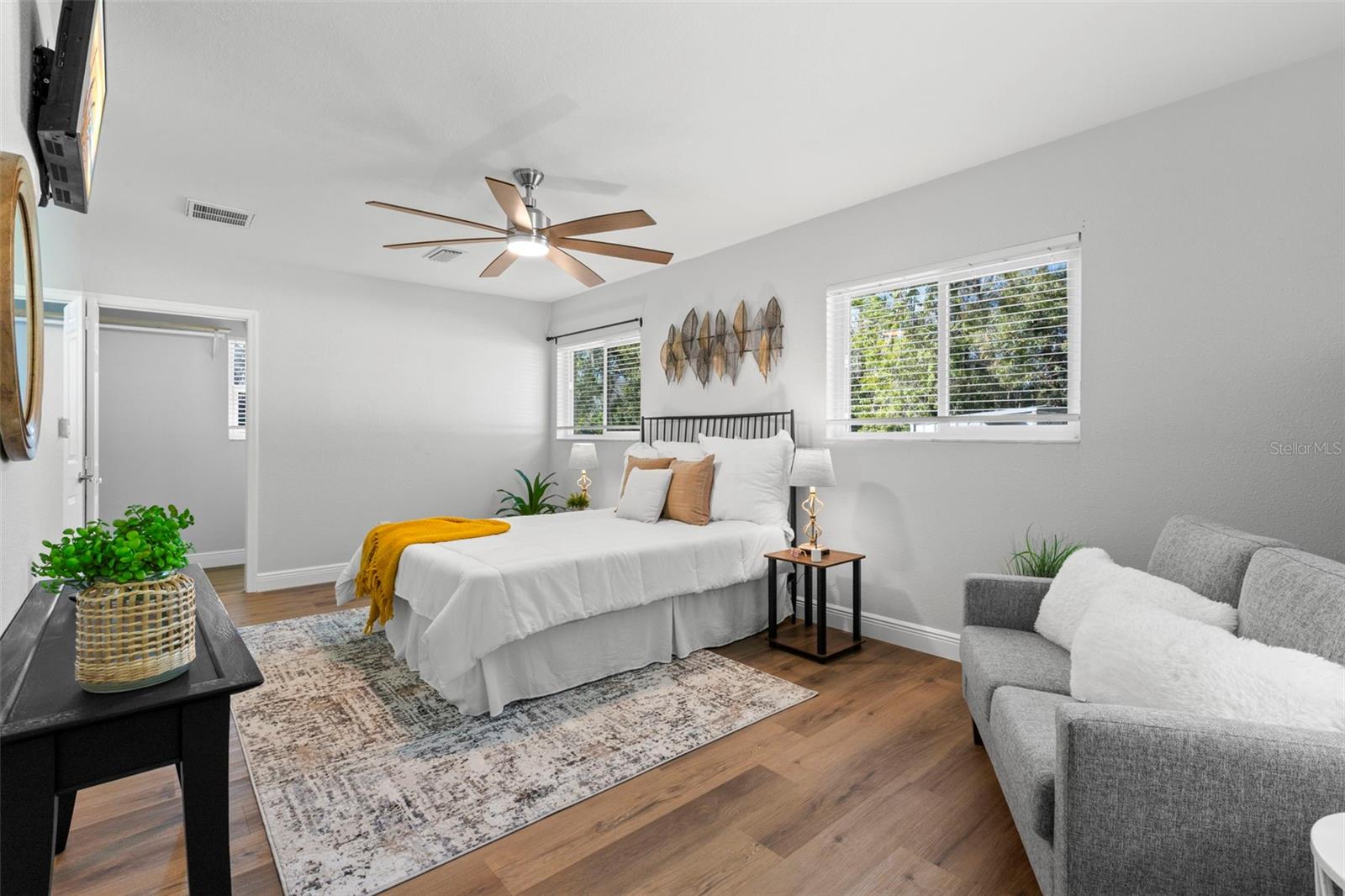 Image 19 of 47 For 455 Pasaje Avenue