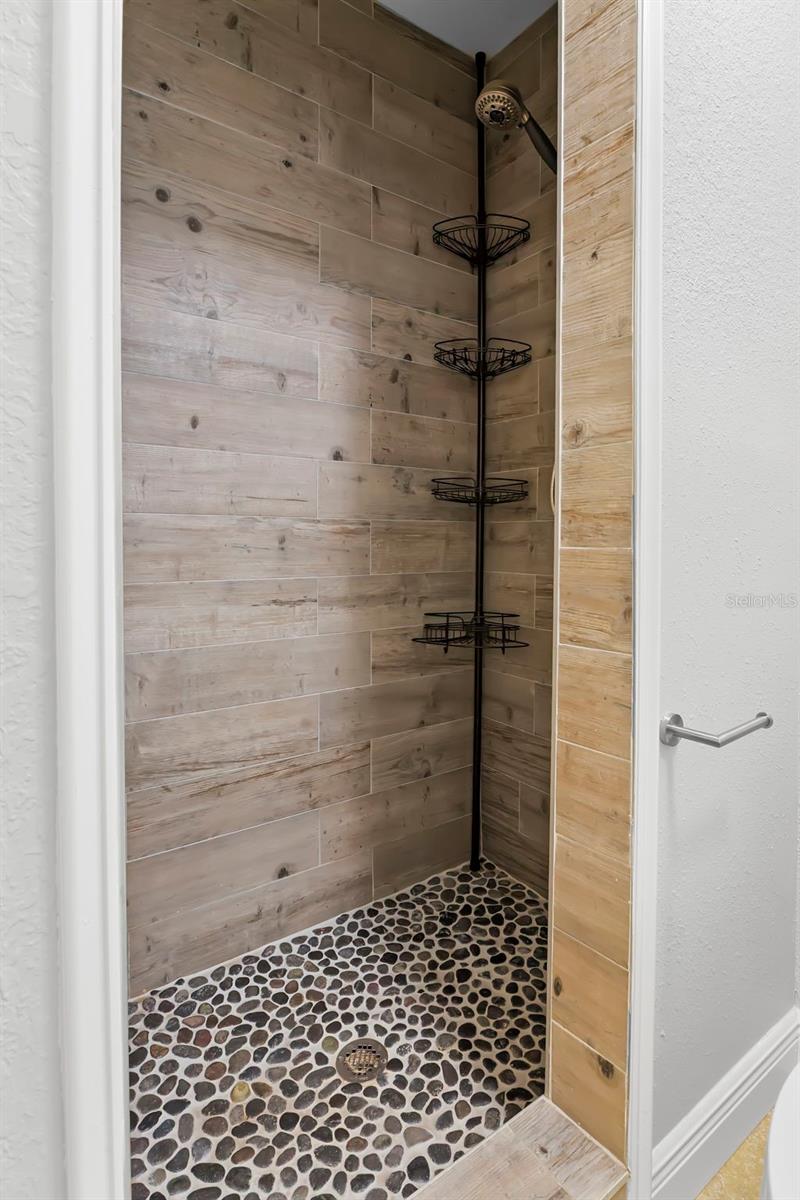 Image 30 of 47 For 455 Pasaje Avenue