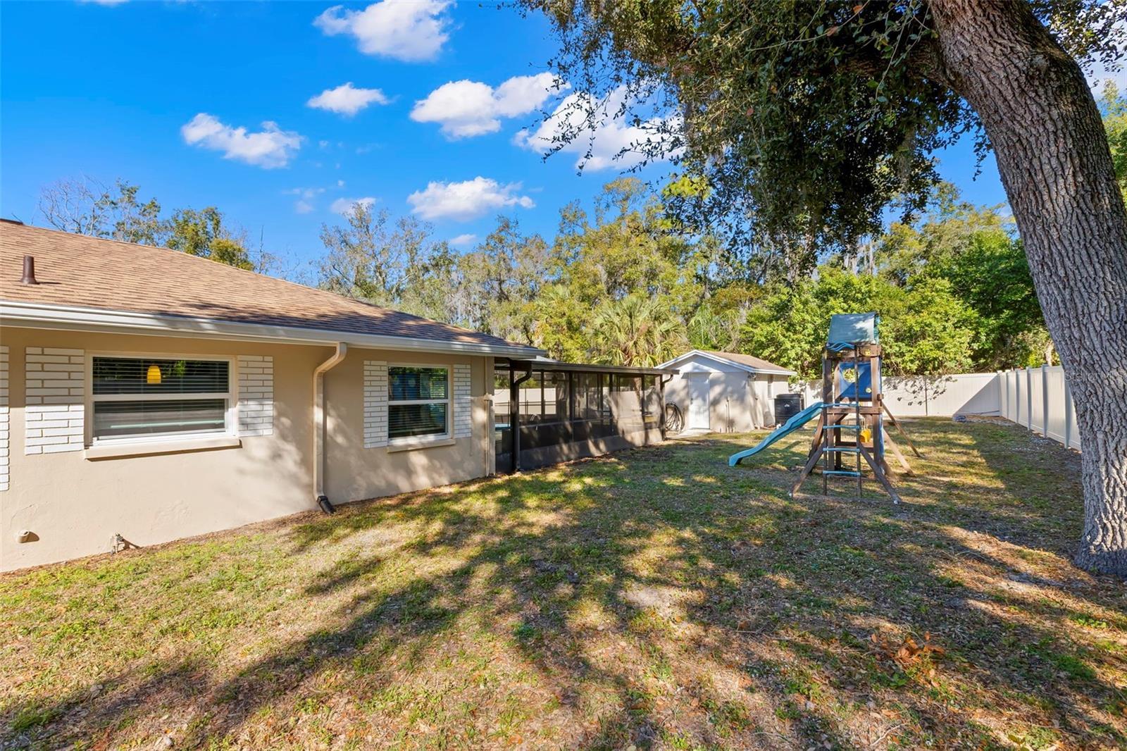 Image 36 of 47 For 455 Pasaje Avenue