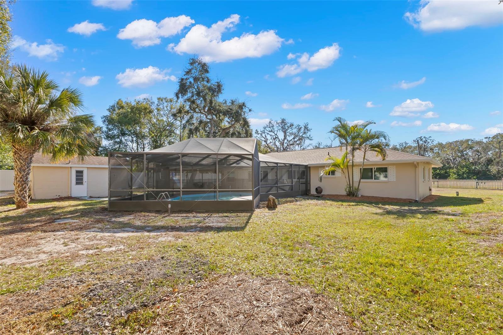 Image 38 of 47 For 455 Pasaje Avenue