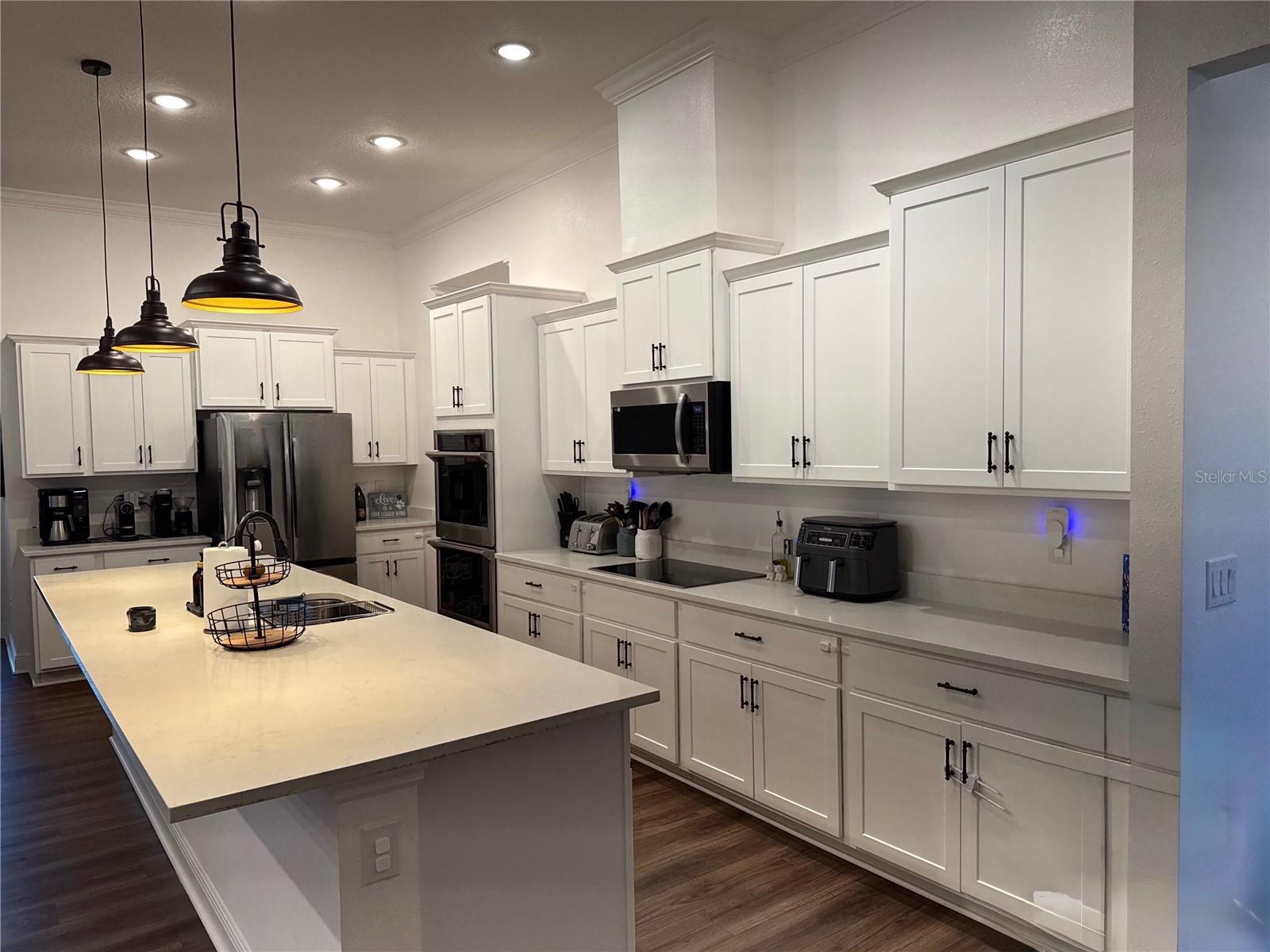 Image 16 of 57 For 10190 Dolphin Gull Circle