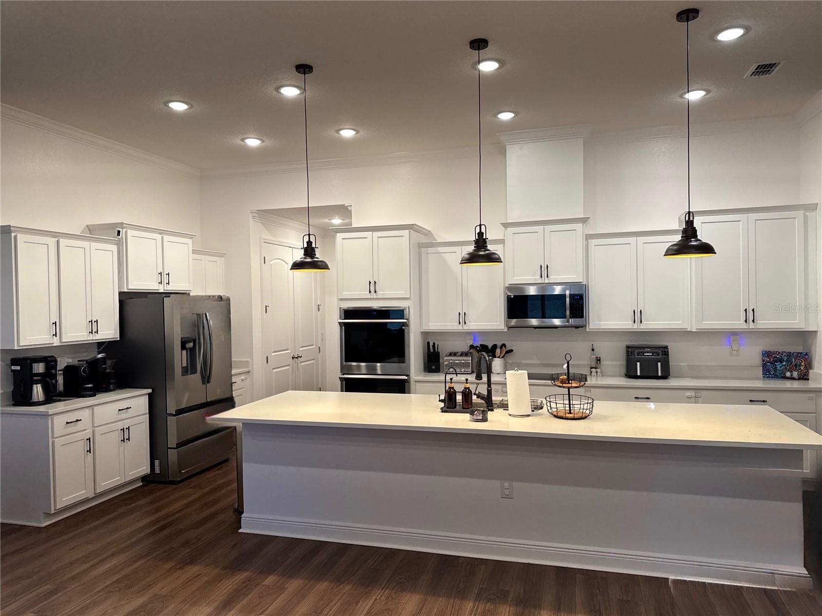 Image 17 of 57 For 10190 Dolphin Gull Circle