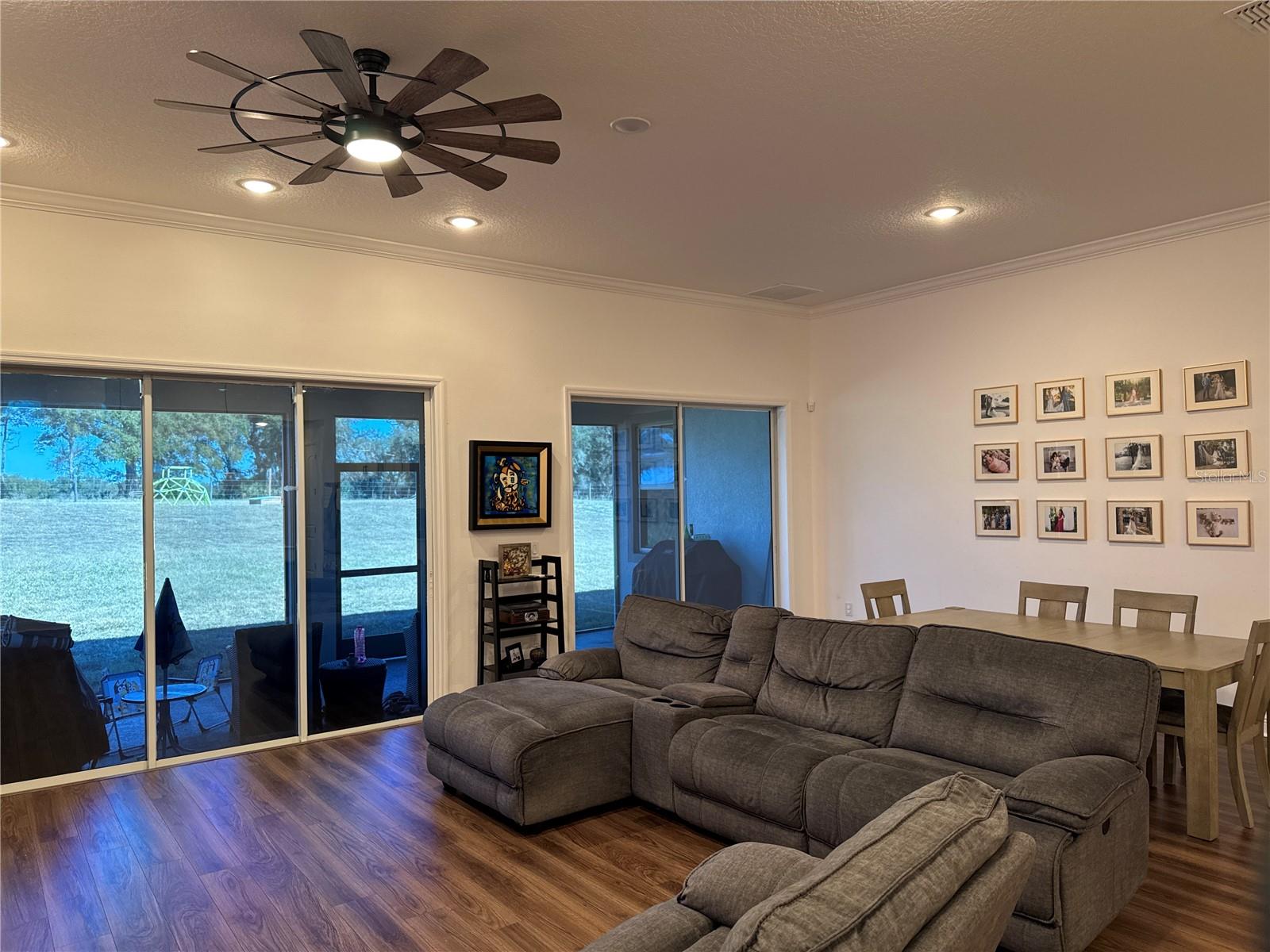 Image 19 of 57 For 10190 Dolphin Gull Circle