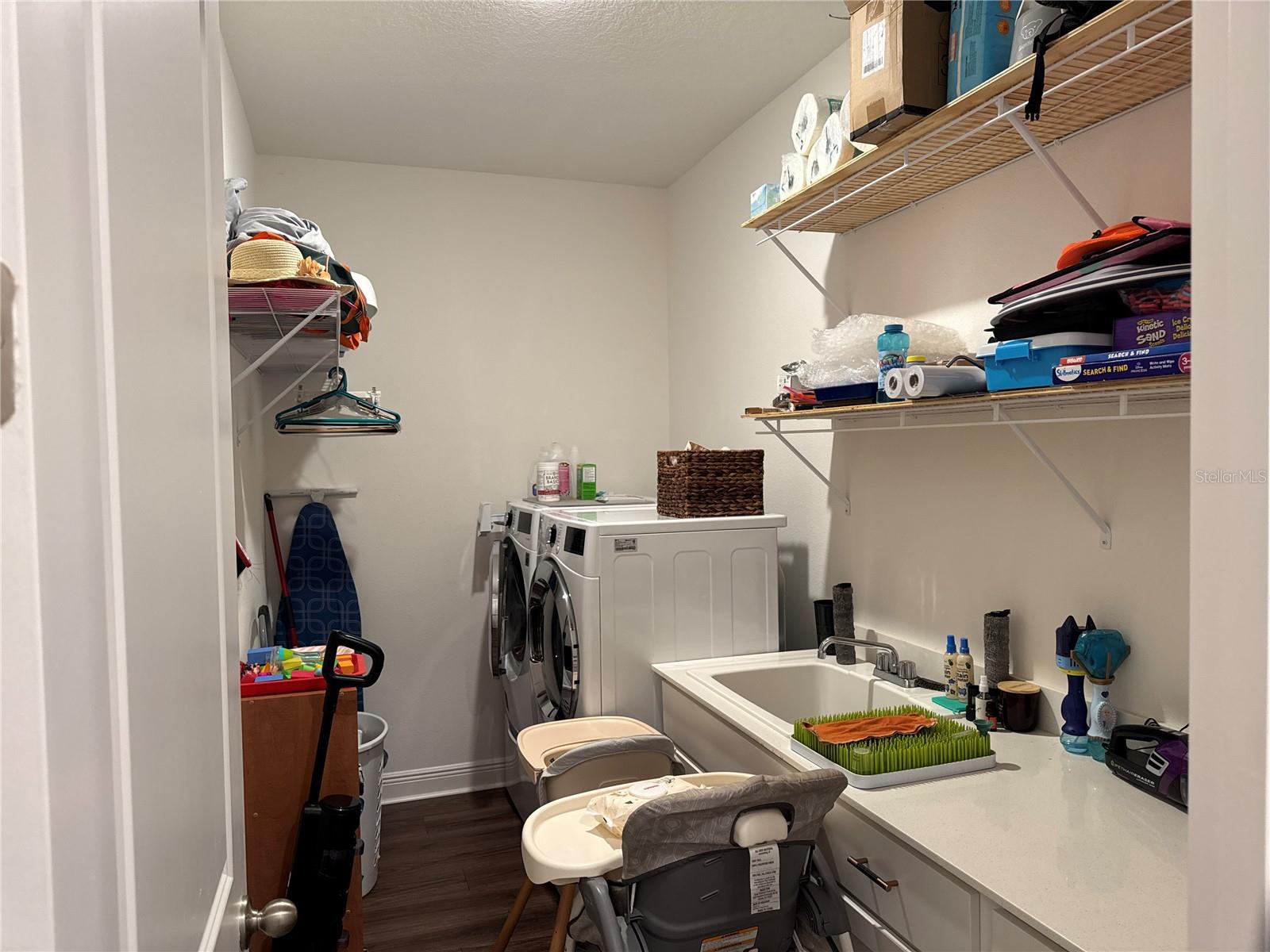 Image 28 of 57 For 10190 Dolphin Gull Circle