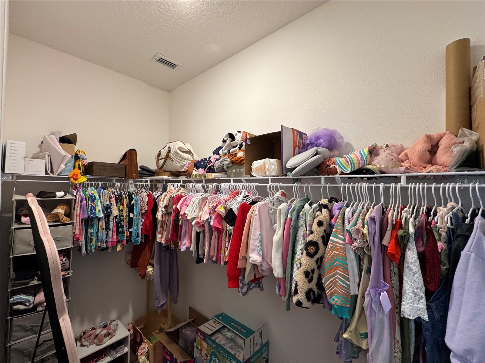 Image 33 of 57 For 10190 Dolphin Gull Circle