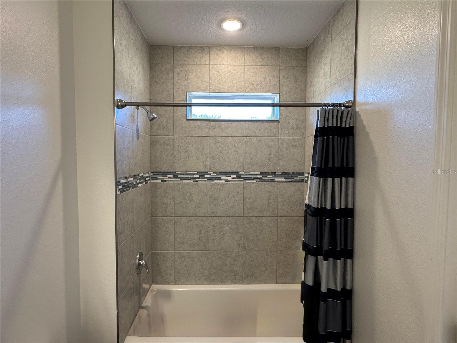 Image 35 of 57 For 10190 Dolphin Gull Circle