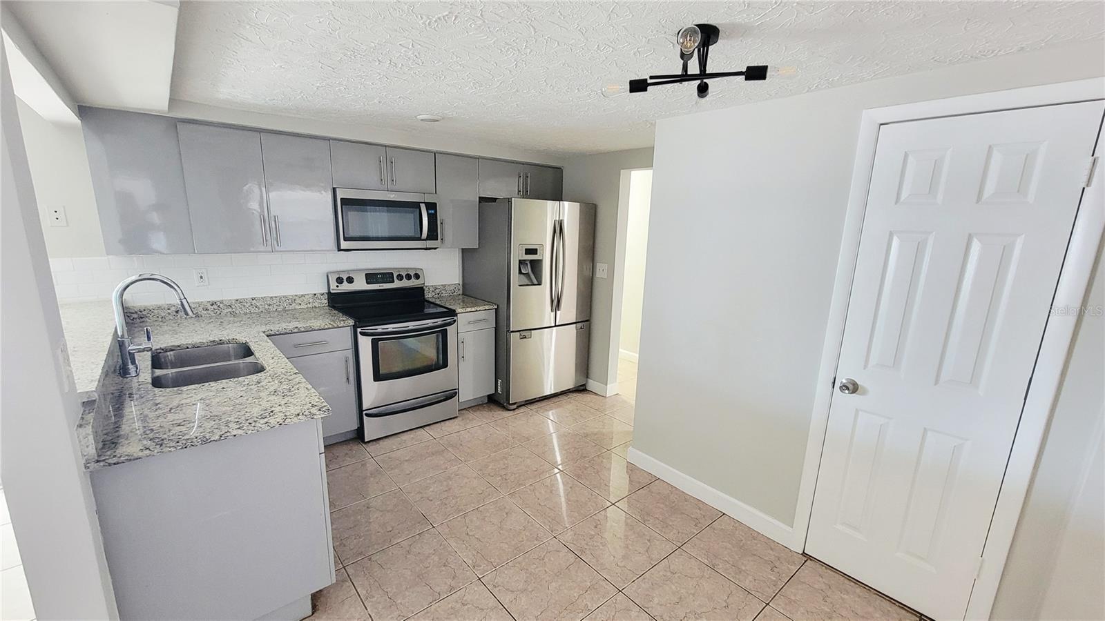 Image 14 of 32 For 3332 Umber Road