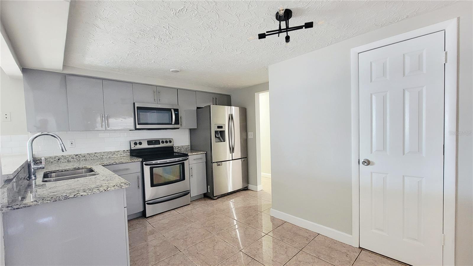 Image 15 of 32 For 3332 Umber Road