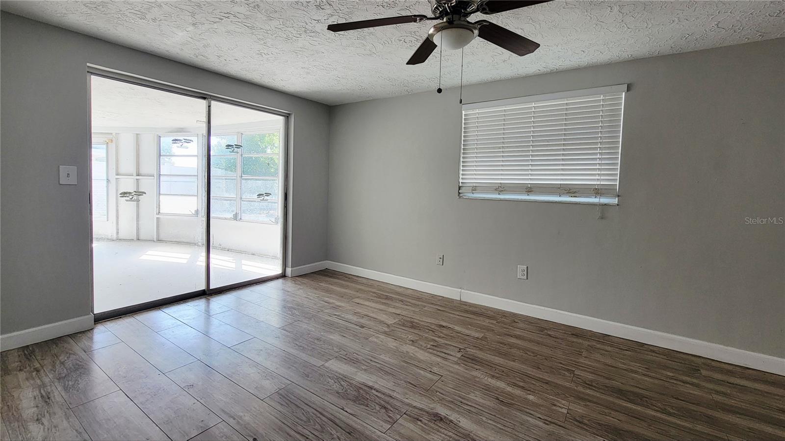 Image 6 of 32 For 3332 Umber Road