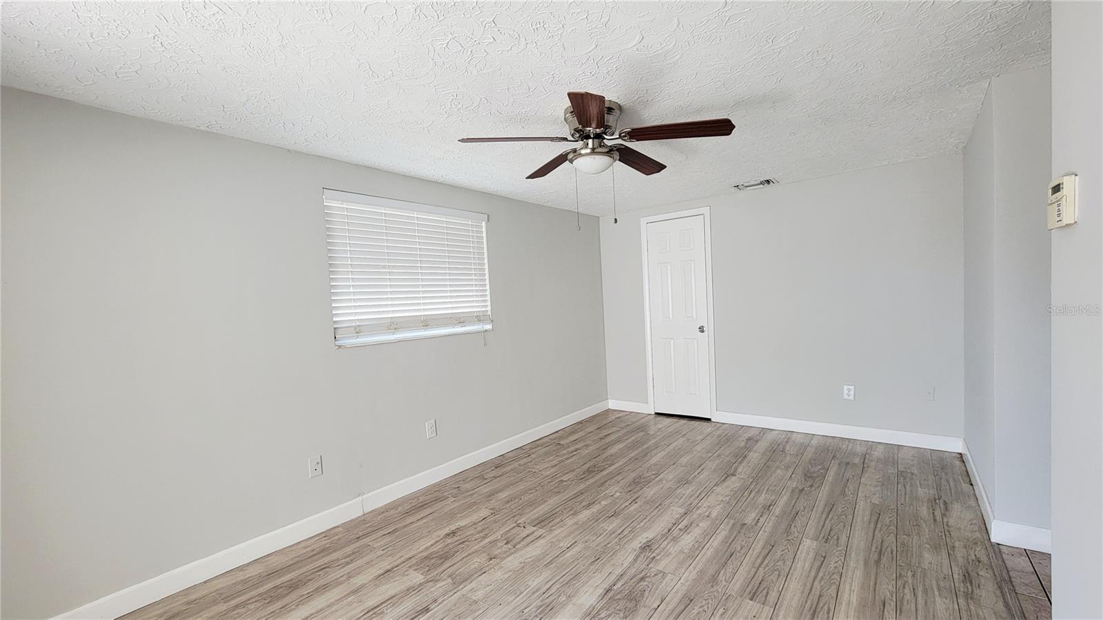 Image 8 of 32 For 3332 Umber Road