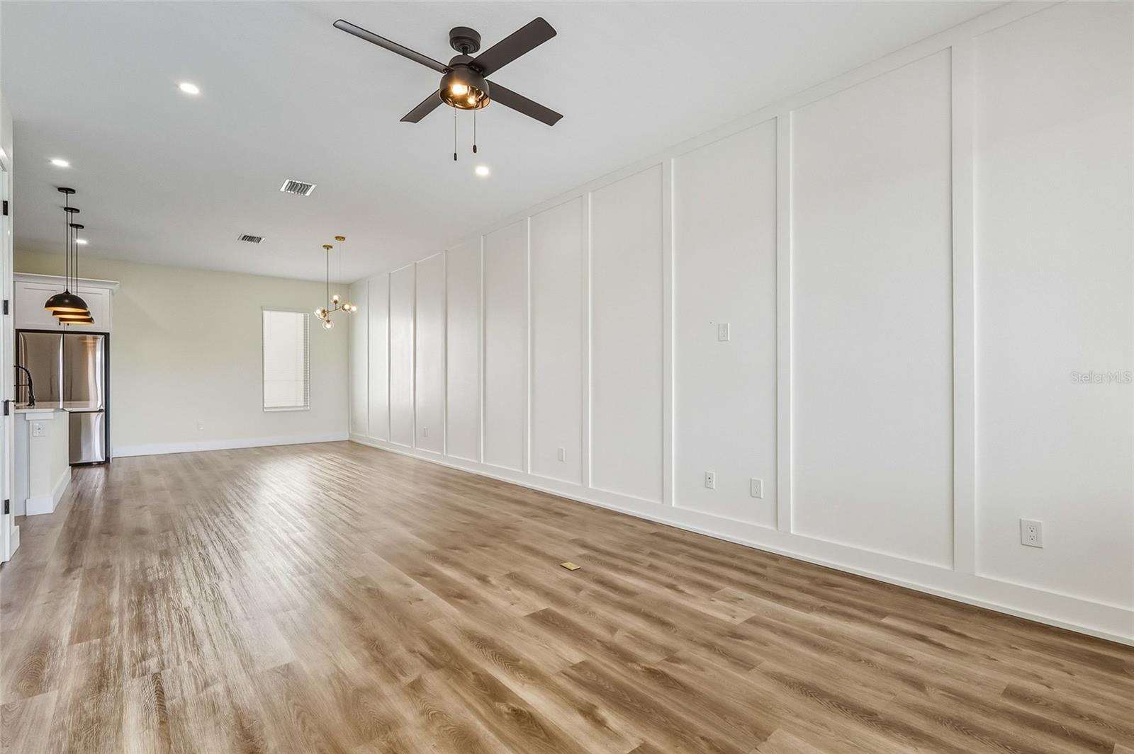 Image 3 of 26 For 120 Gladys Street 5