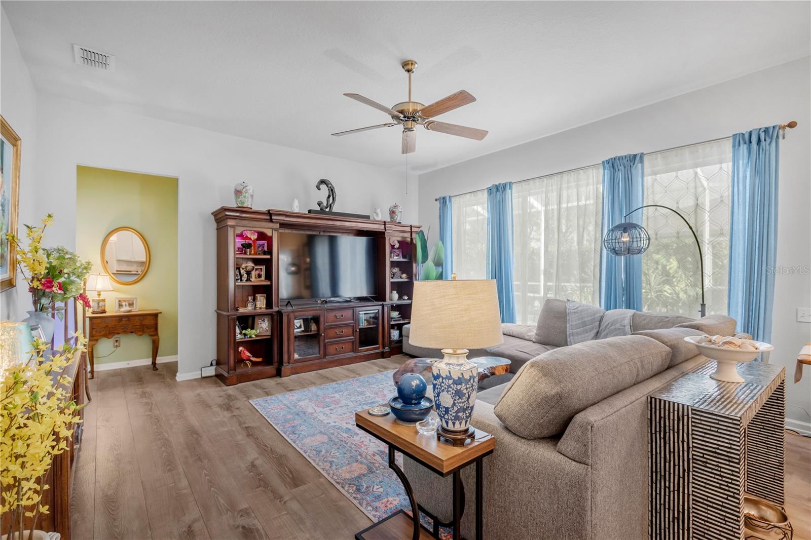 Image 4 of 42 For 19015 Fern Meadow Loop