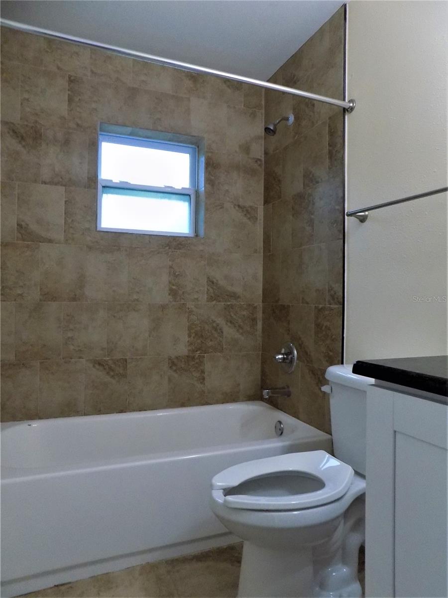 Image 12 of 26 For 3130 Euclid Avenue