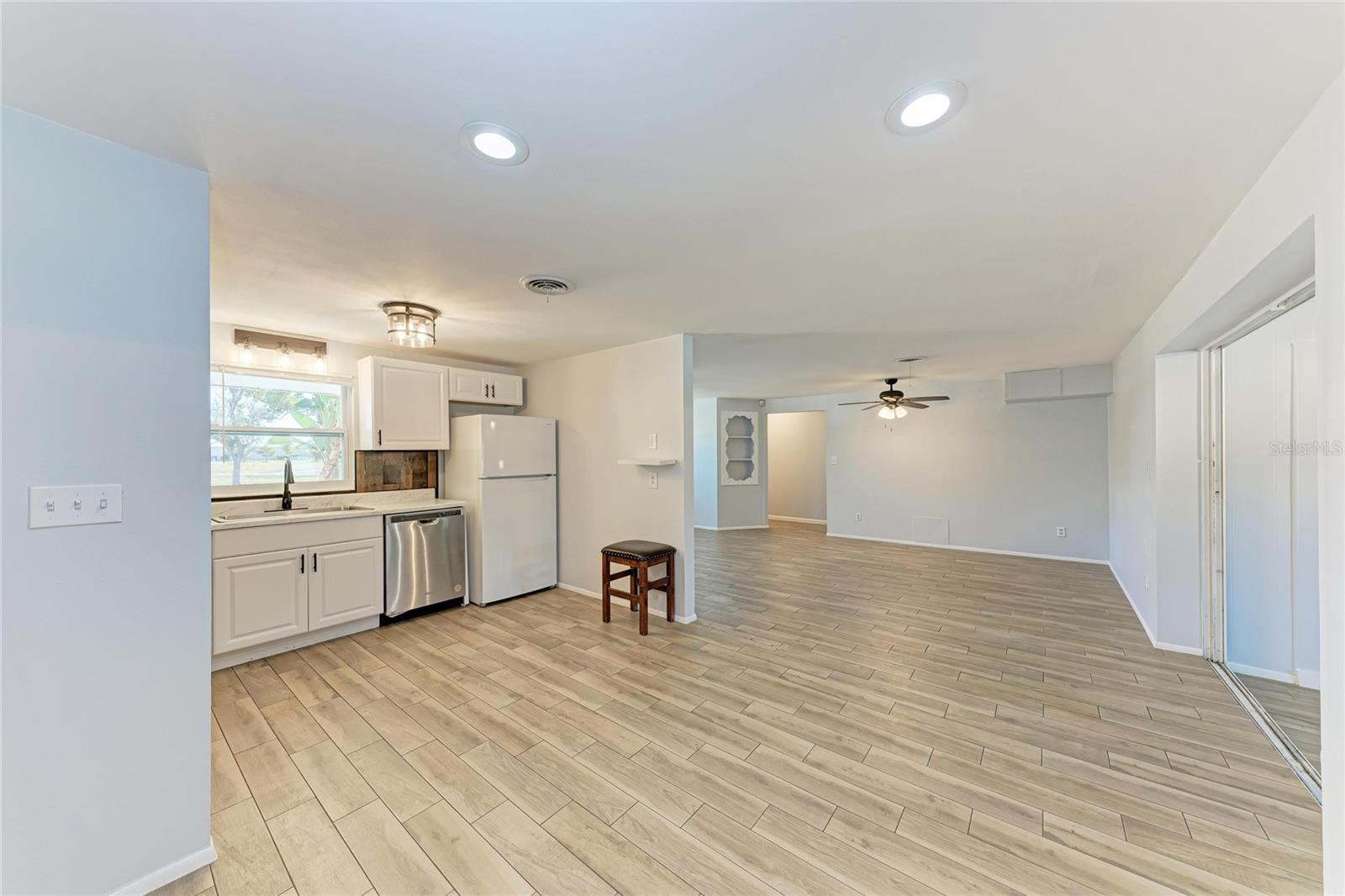 Image 13 of 48 For 4010 Lockwood Ridge Road