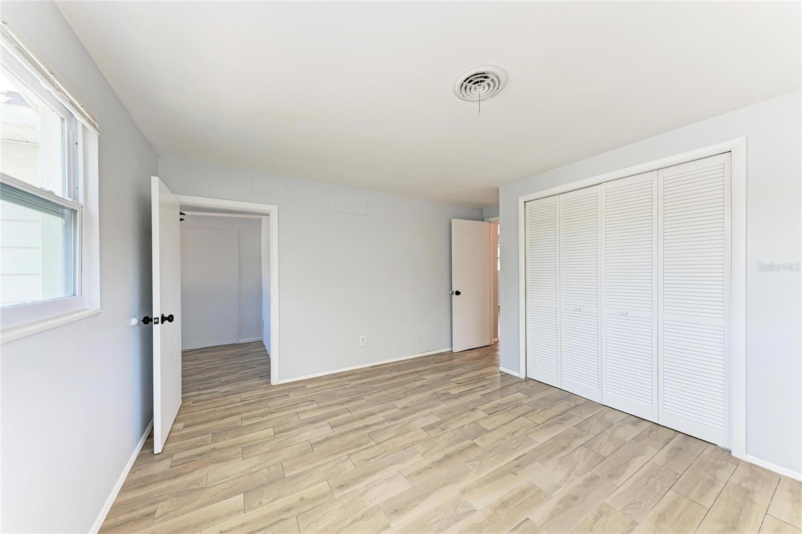 Image 17 of 48 For 4010 Lockwood Ridge Road