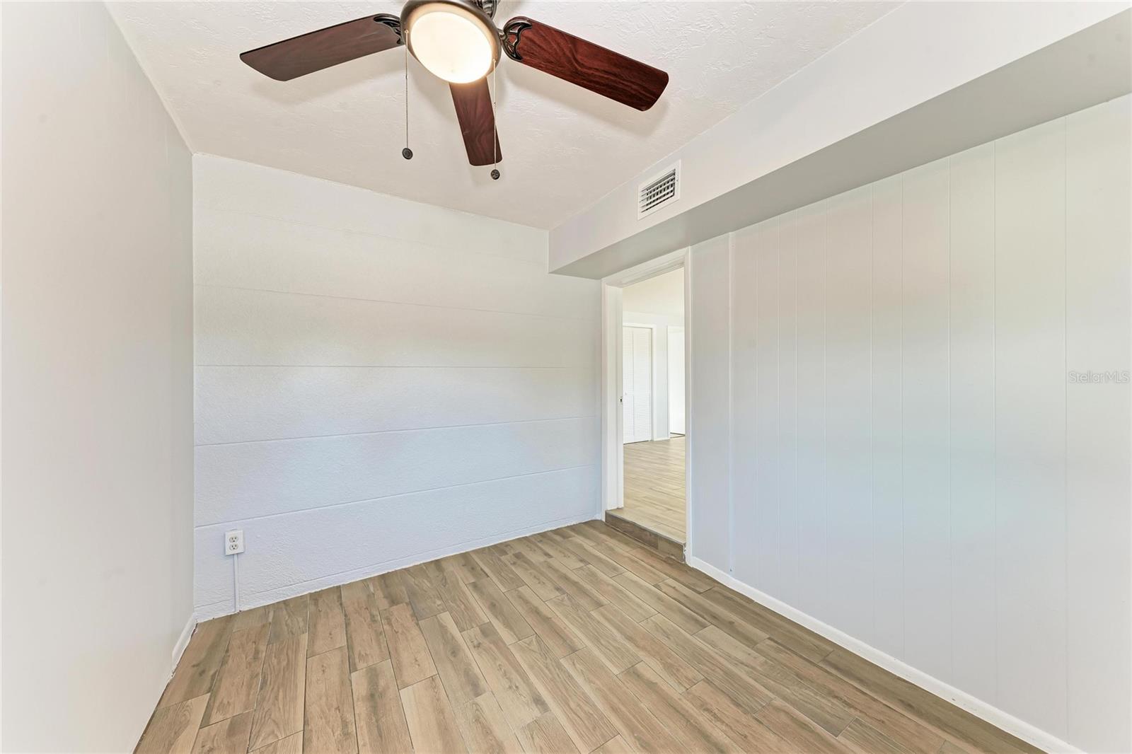 Image 26 of 48 For 4010 Lockwood Ridge Road