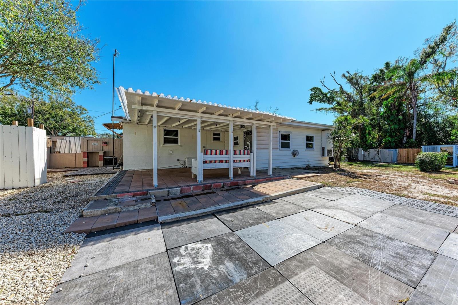 Image 35 of 48 For 4010 Lockwood Ridge Road