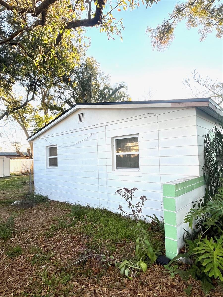 Image 4 of 19 For 6748 78th Avenue N