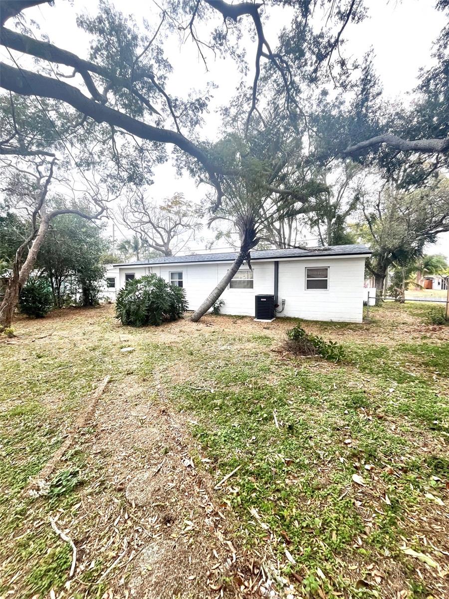 Image 5 of 19 For 6748 78th Avenue N