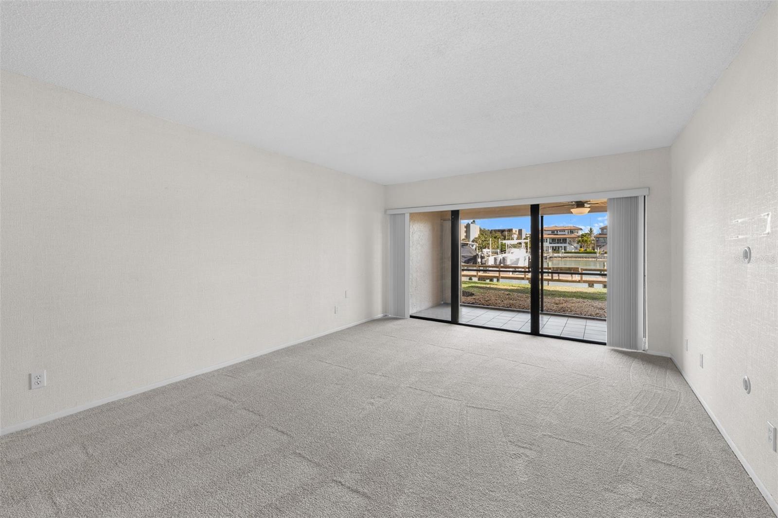 Image 16 of 51 For 4750 Brittany Drive S 26