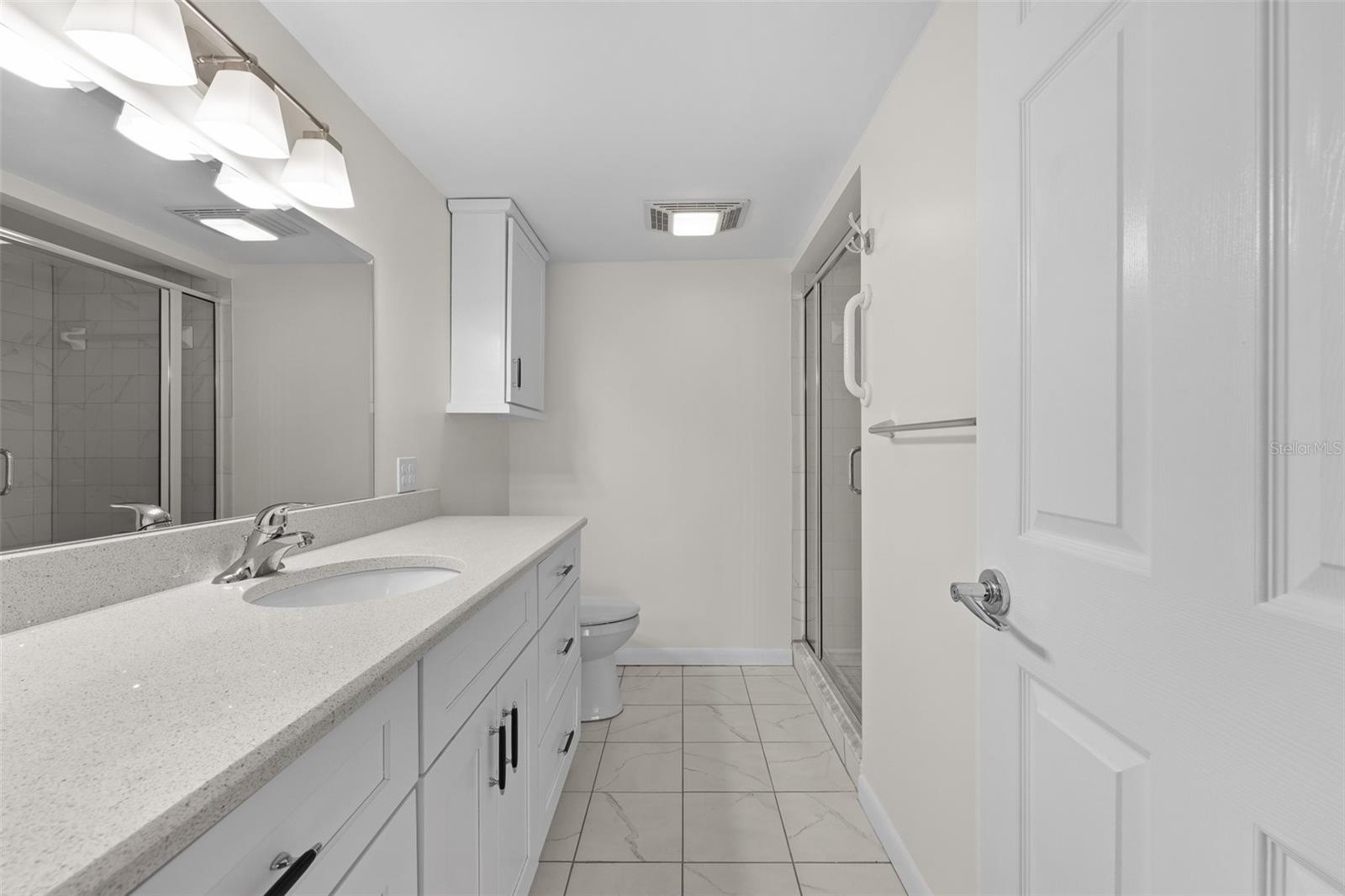 Image 28 of 51 For 4750 Brittany Drive S 26