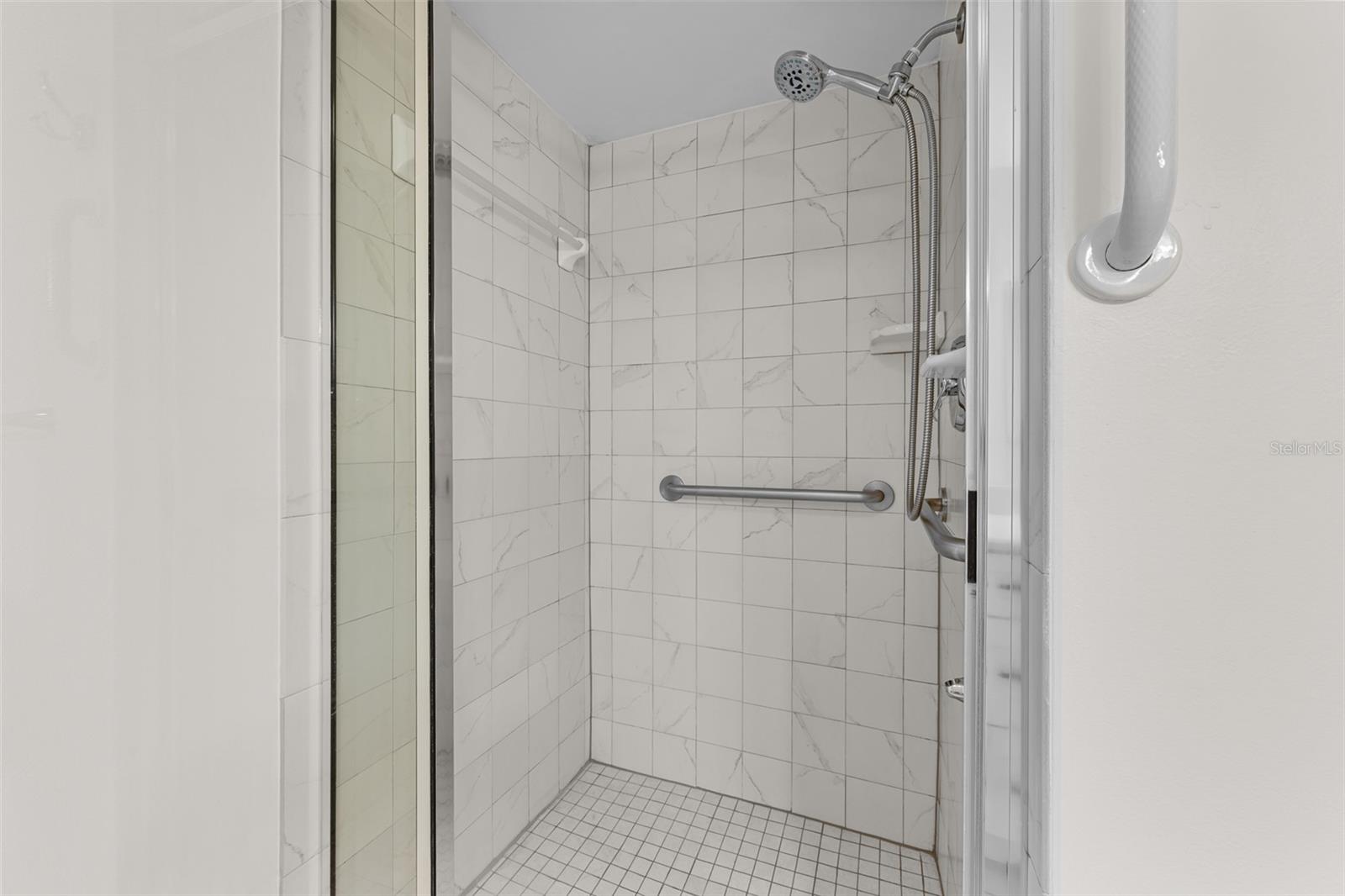 Image 29 of 51 For 4750 Brittany Drive S 26