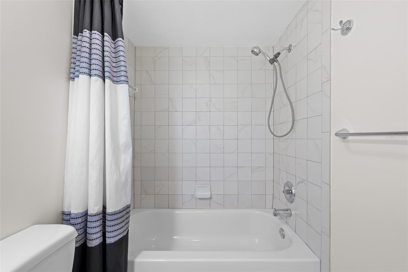 Image 34 of 51 For 4750 Brittany Drive S 26