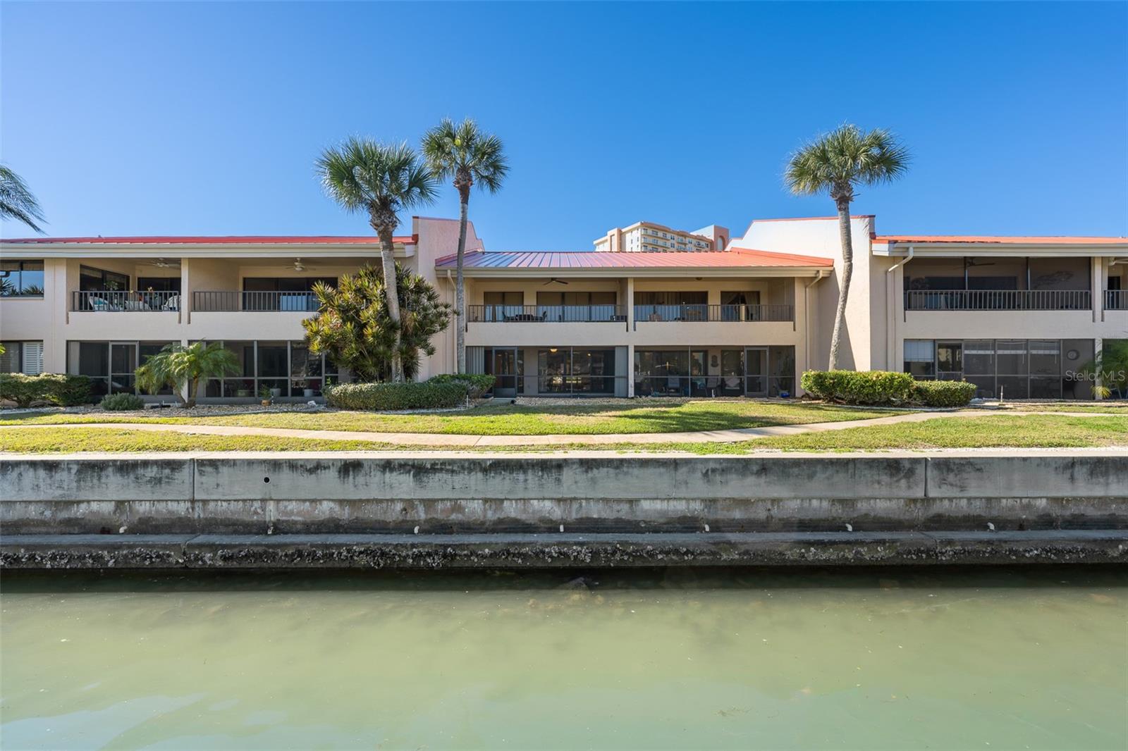 Image 41 of 51 For 4750 Brittany Drive S 26