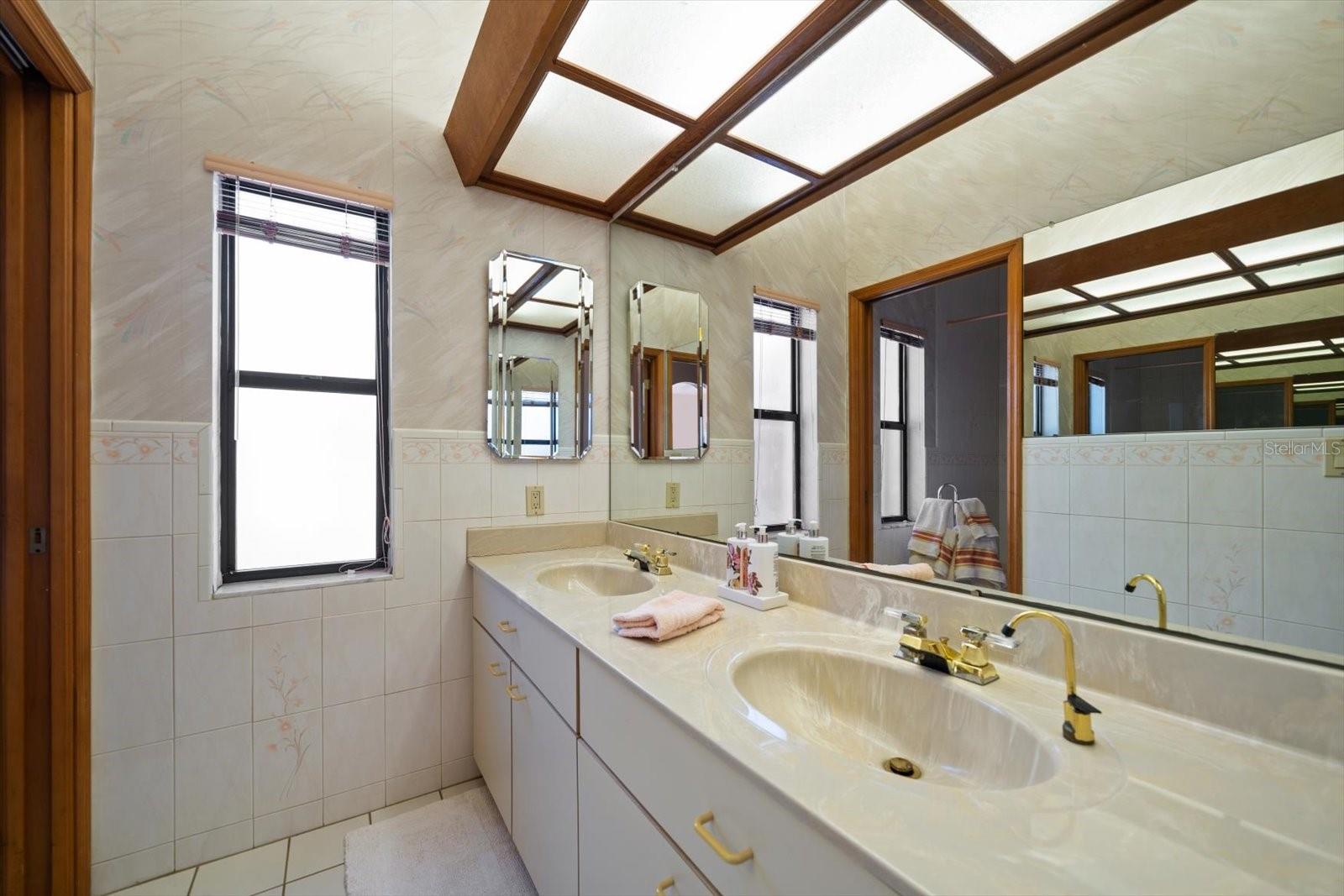 Image 23 of 38 For 18419 Tyler Road