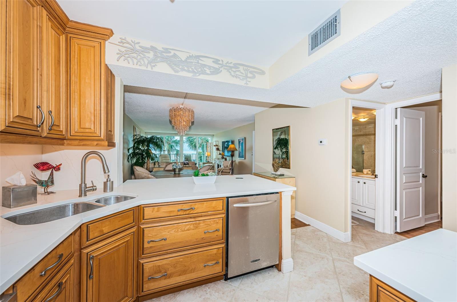 Image 24 of 73 For 7100 Sunset Way 205