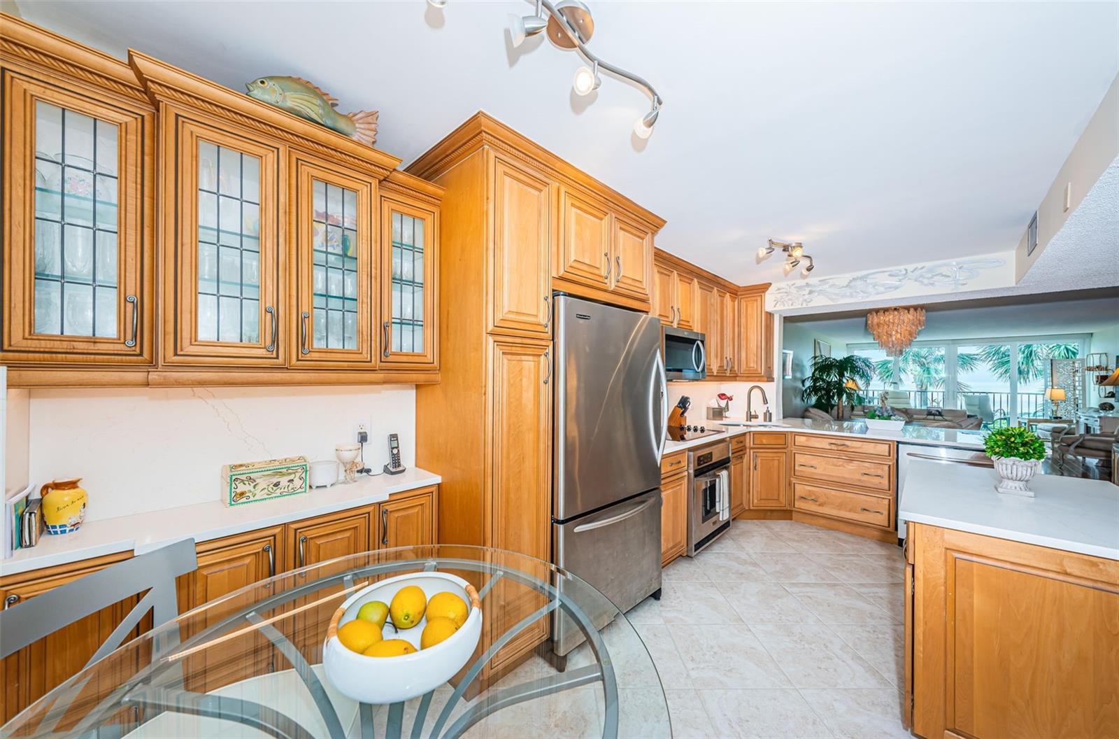 Image 27 of 73 For 7100 Sunset Way 205