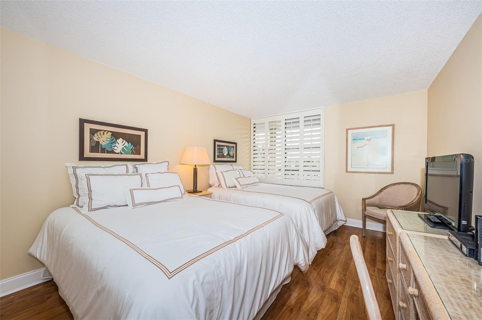 Image 35 of 73 For 7100 Sunset Way 205