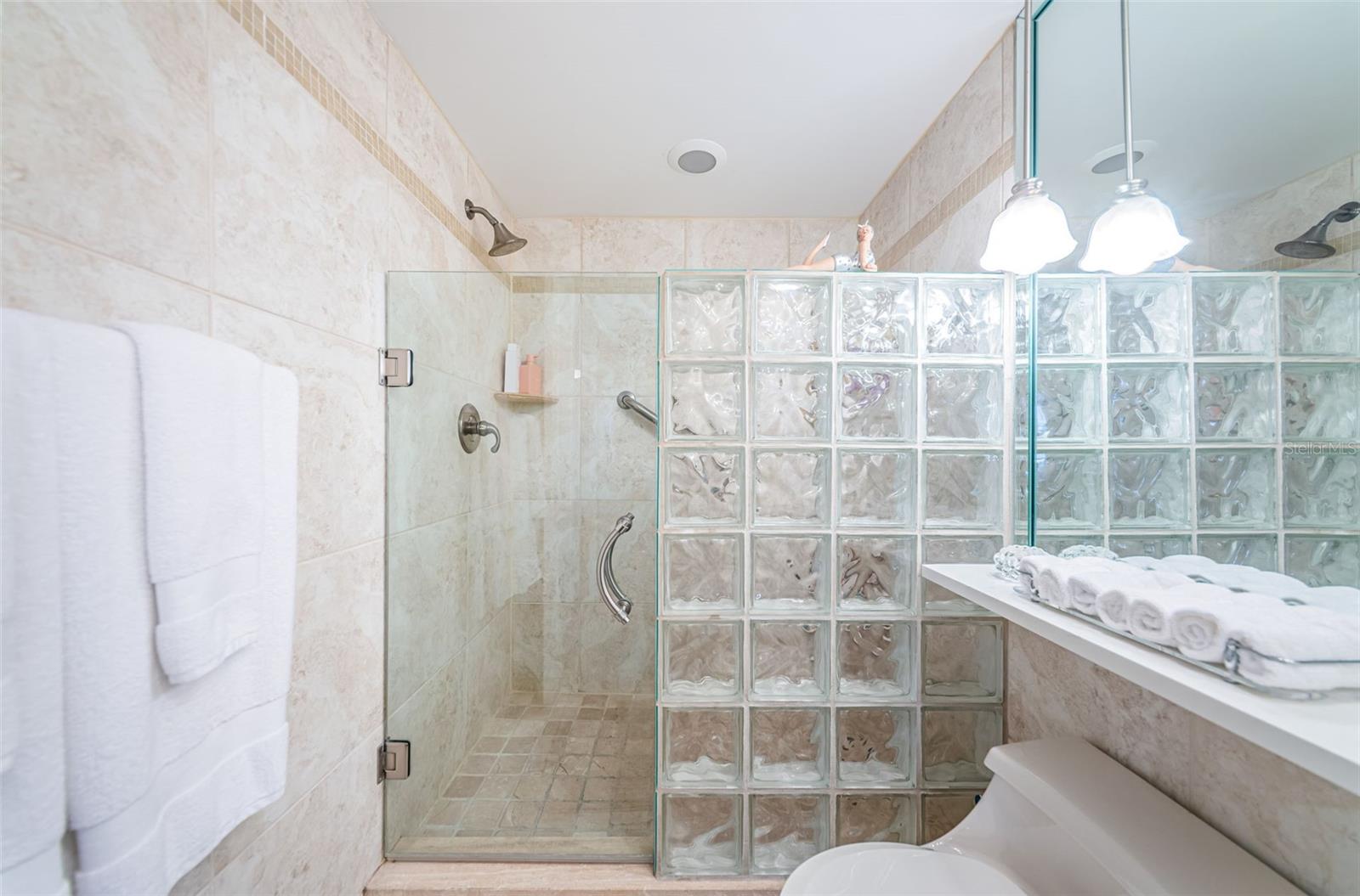 Image 38 of 73 For 7100 Sunset Way 205