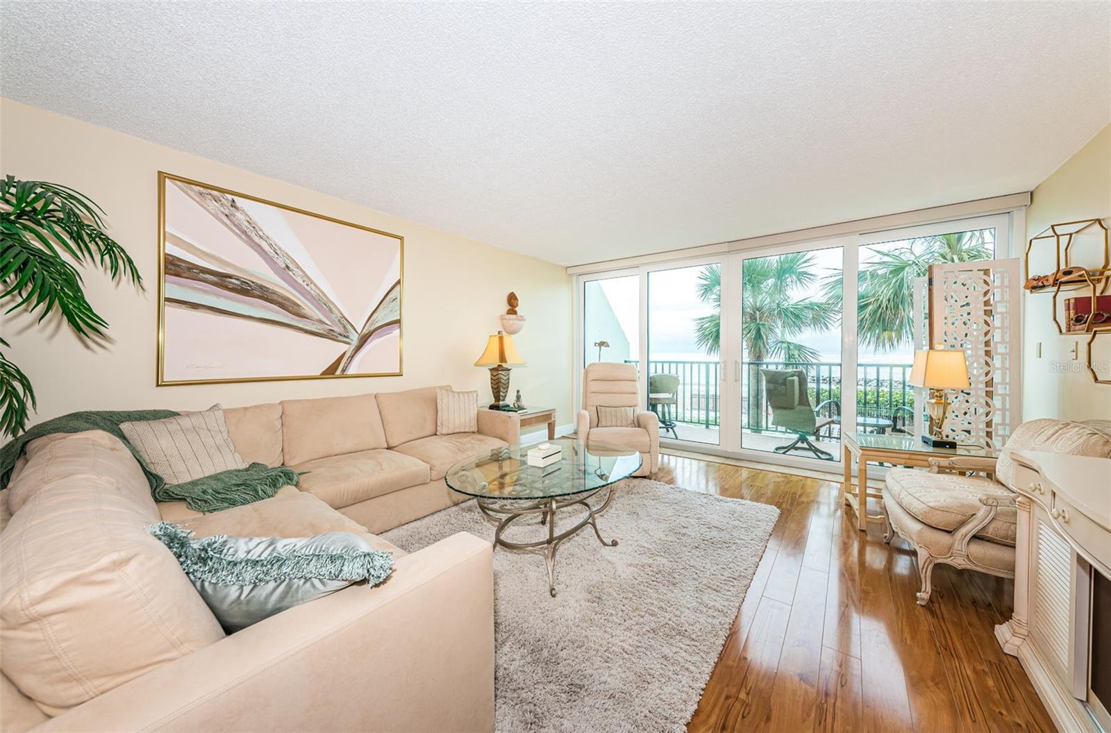 Image 6 of 73 For 7100 Sunset Way 205