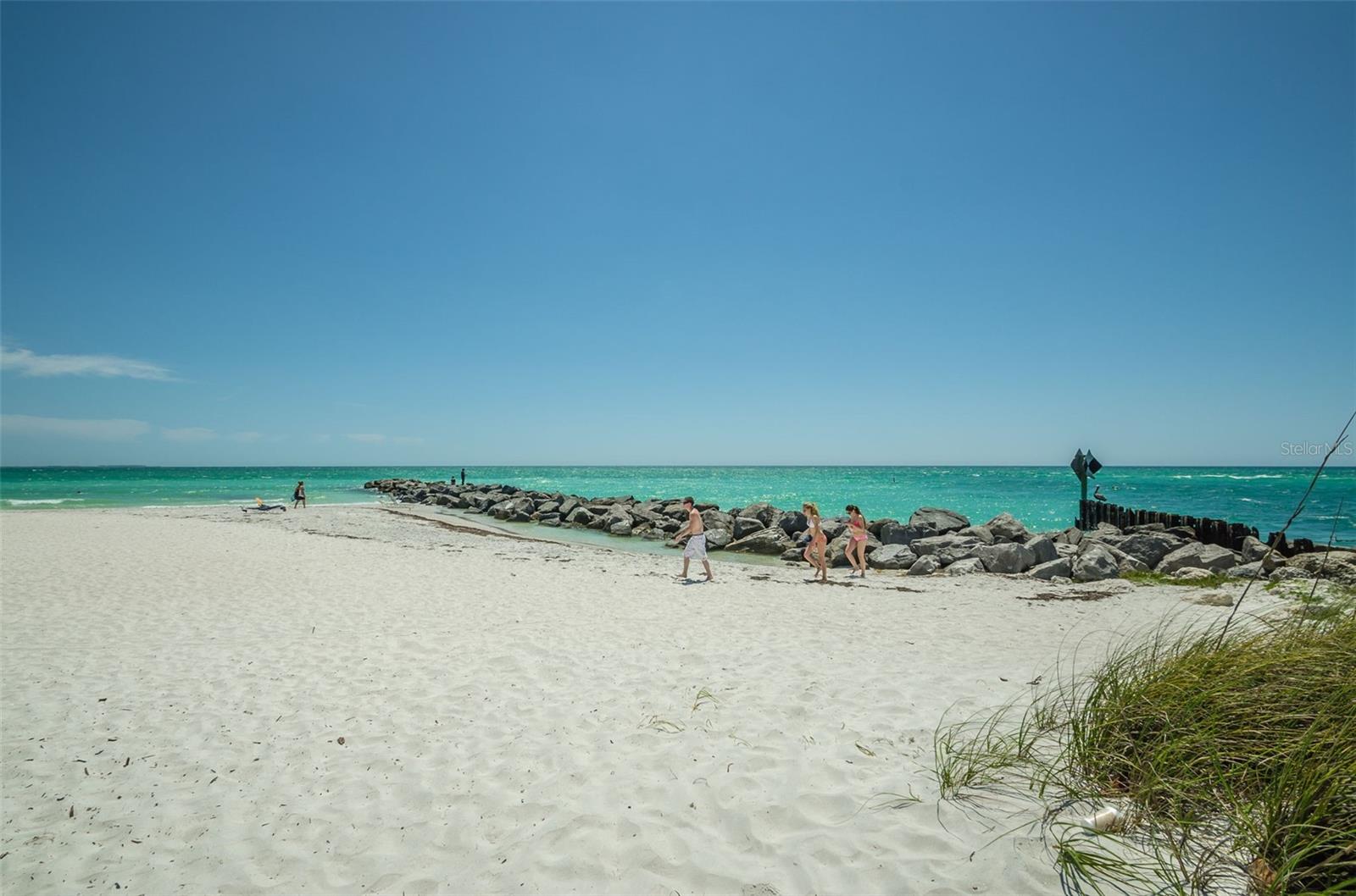 Image 62 of 73 For 7100 Sunset Way 205