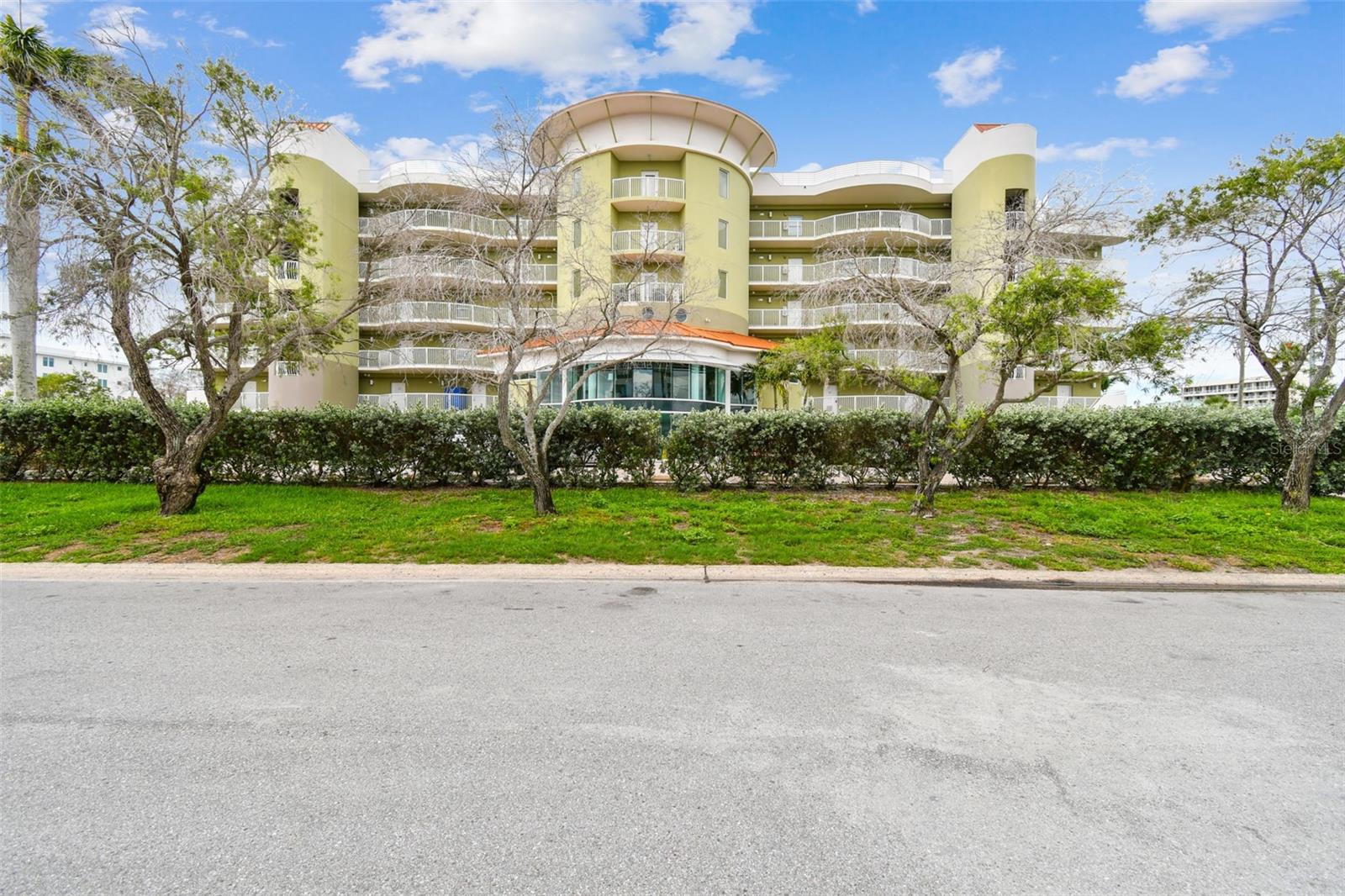 Listing photo id 57 for 11605 Gulf Boulevard 506