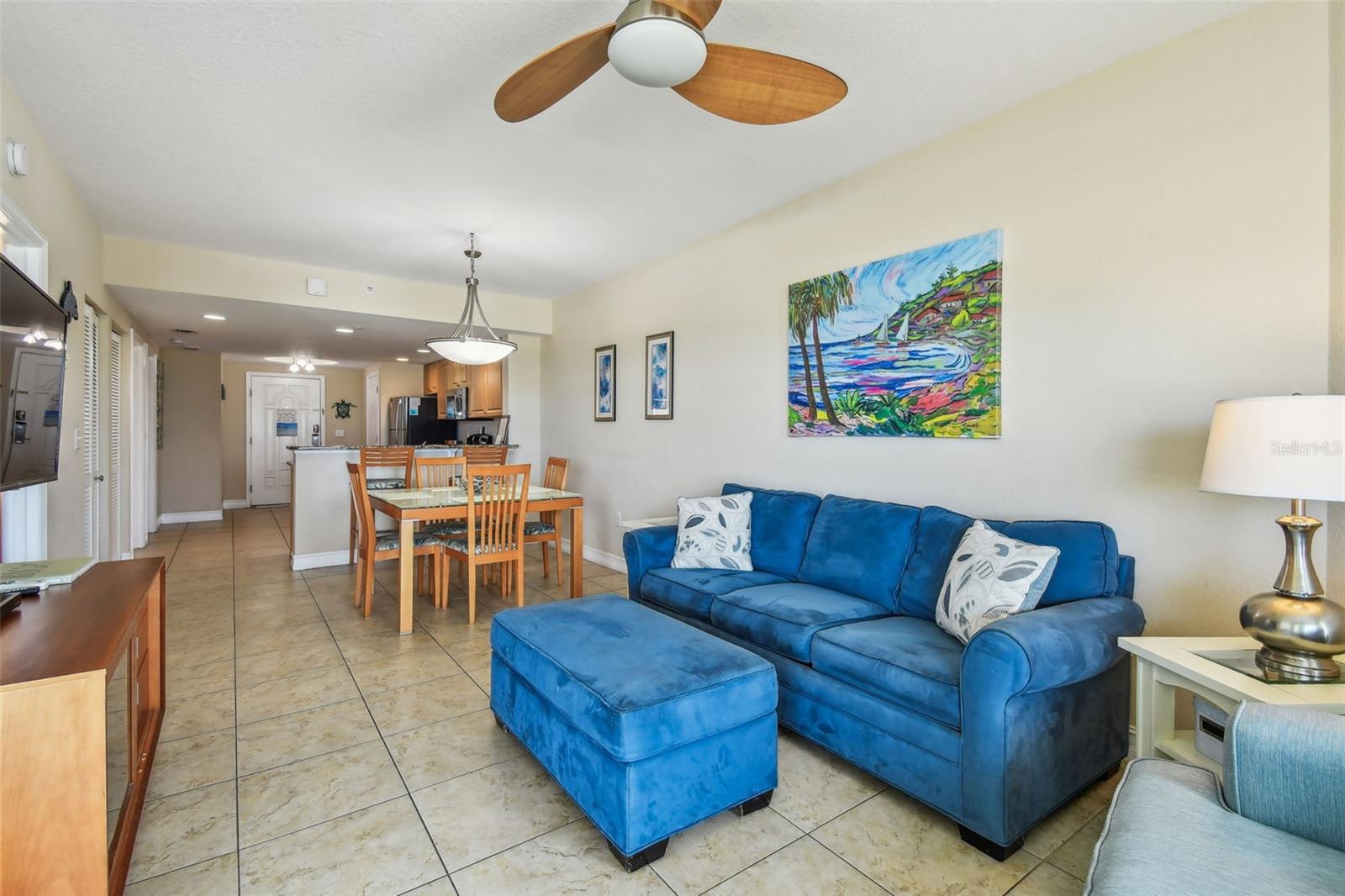 Listing photo id 4 for 11605 Gulf Boulevard 506