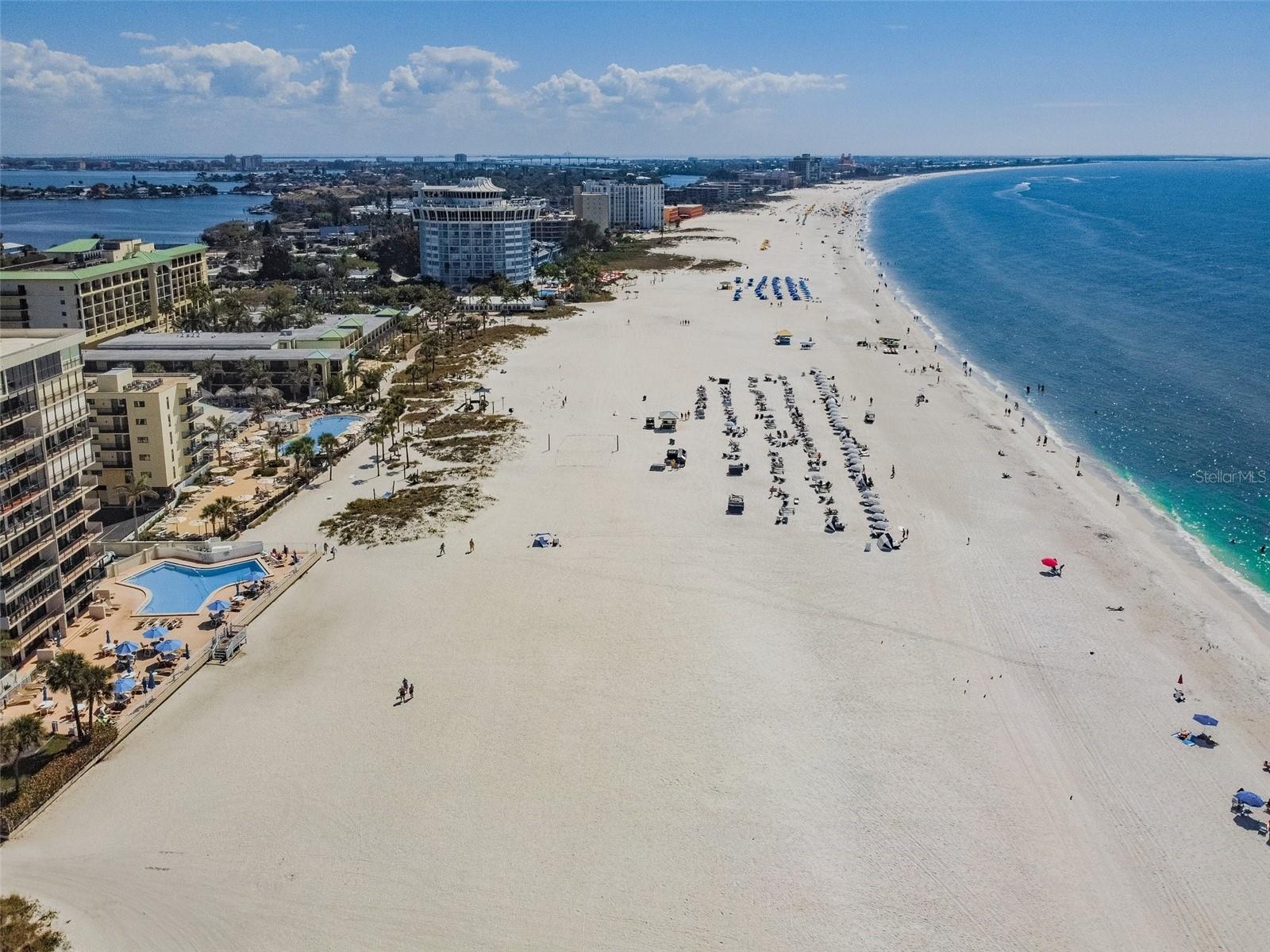 Listing photo id 69 for 11605 Gulf Boulevard 506