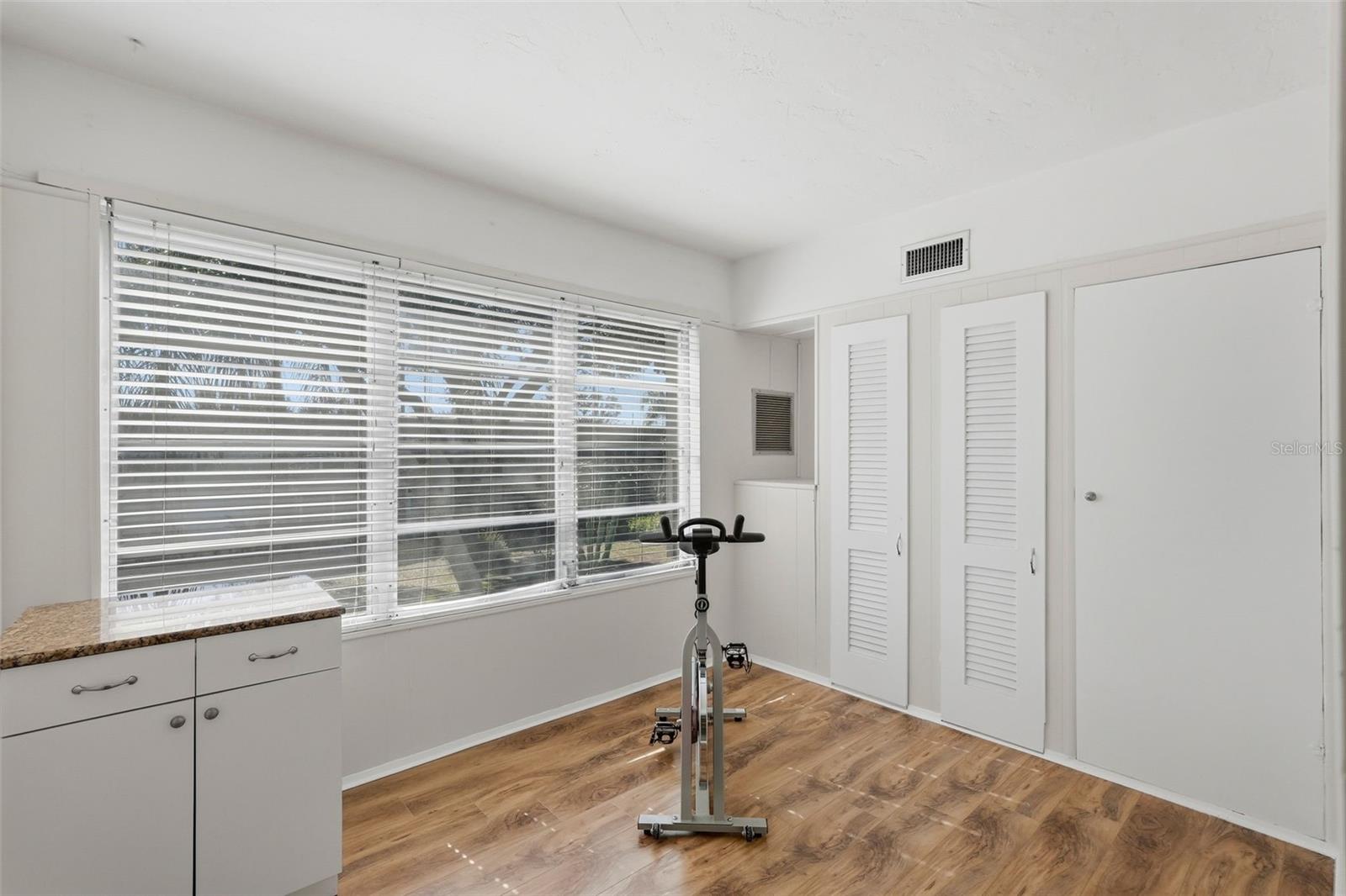 Image 16 of 27 For 5664 40th Terrace N 430