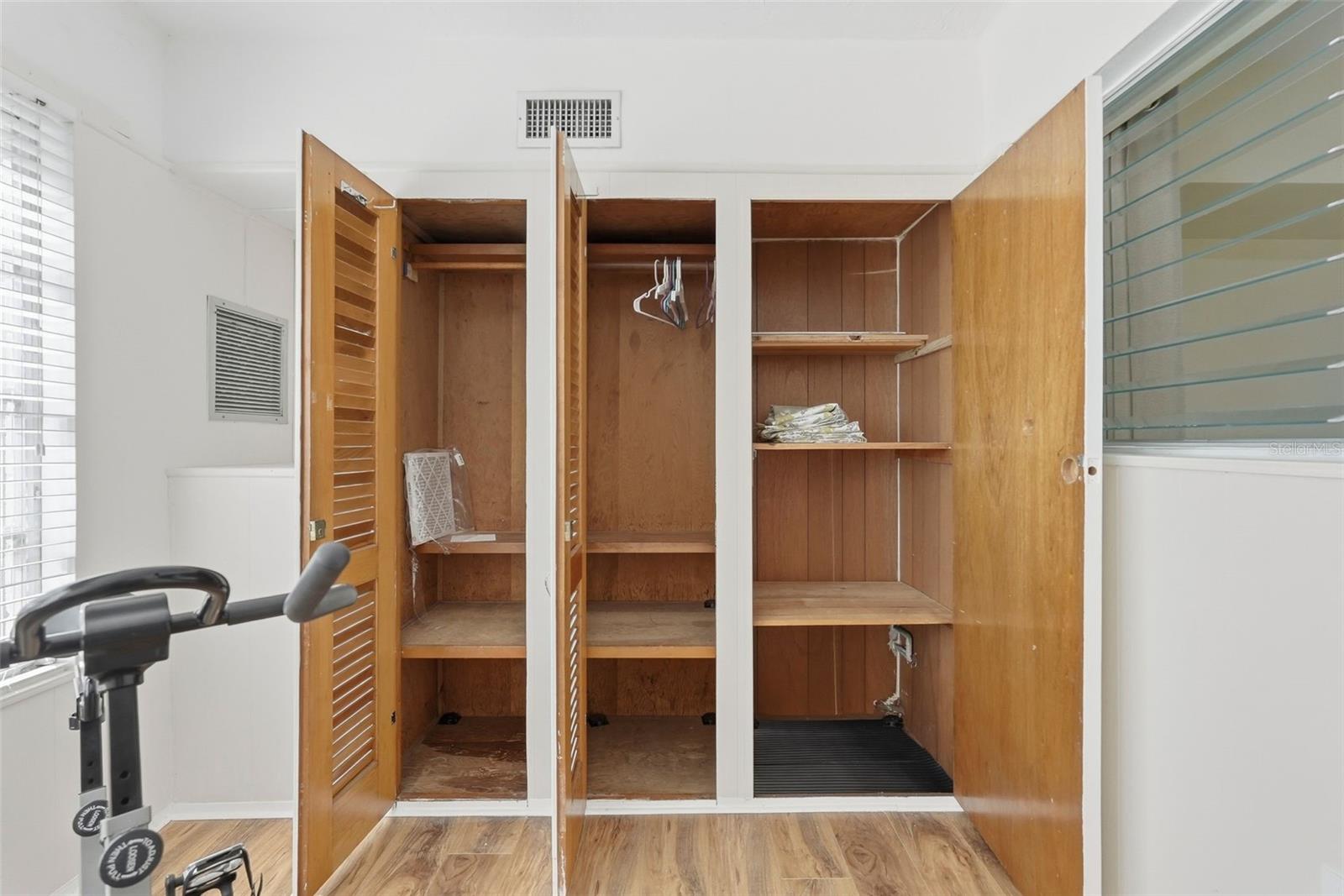 Image 18 of 27 For 5664 40th Terrace N 430