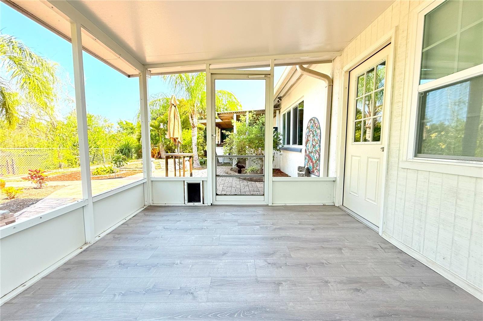 Image 17 of 59 For 2211 Harrison Drive