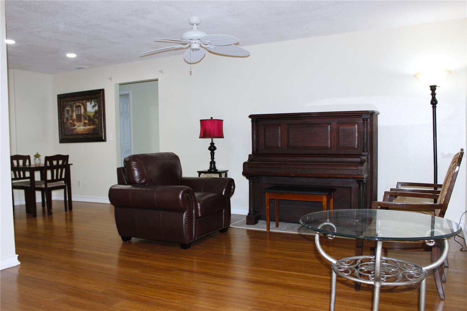 Image 31 of 59 For 2211 Harrison Drive