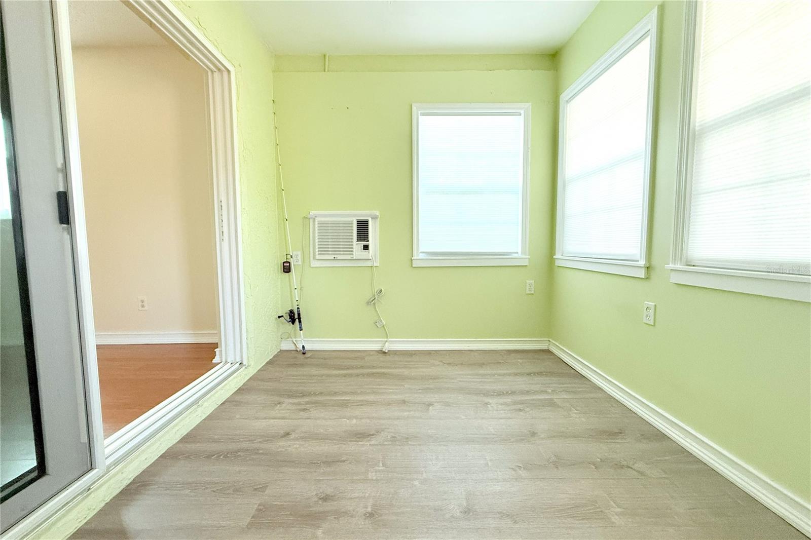 Image 48 of 59 For 2211 Harrison Drive