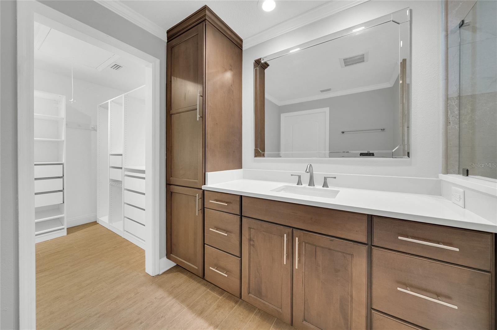 Image 23 of 39 For 8714 Cove Court