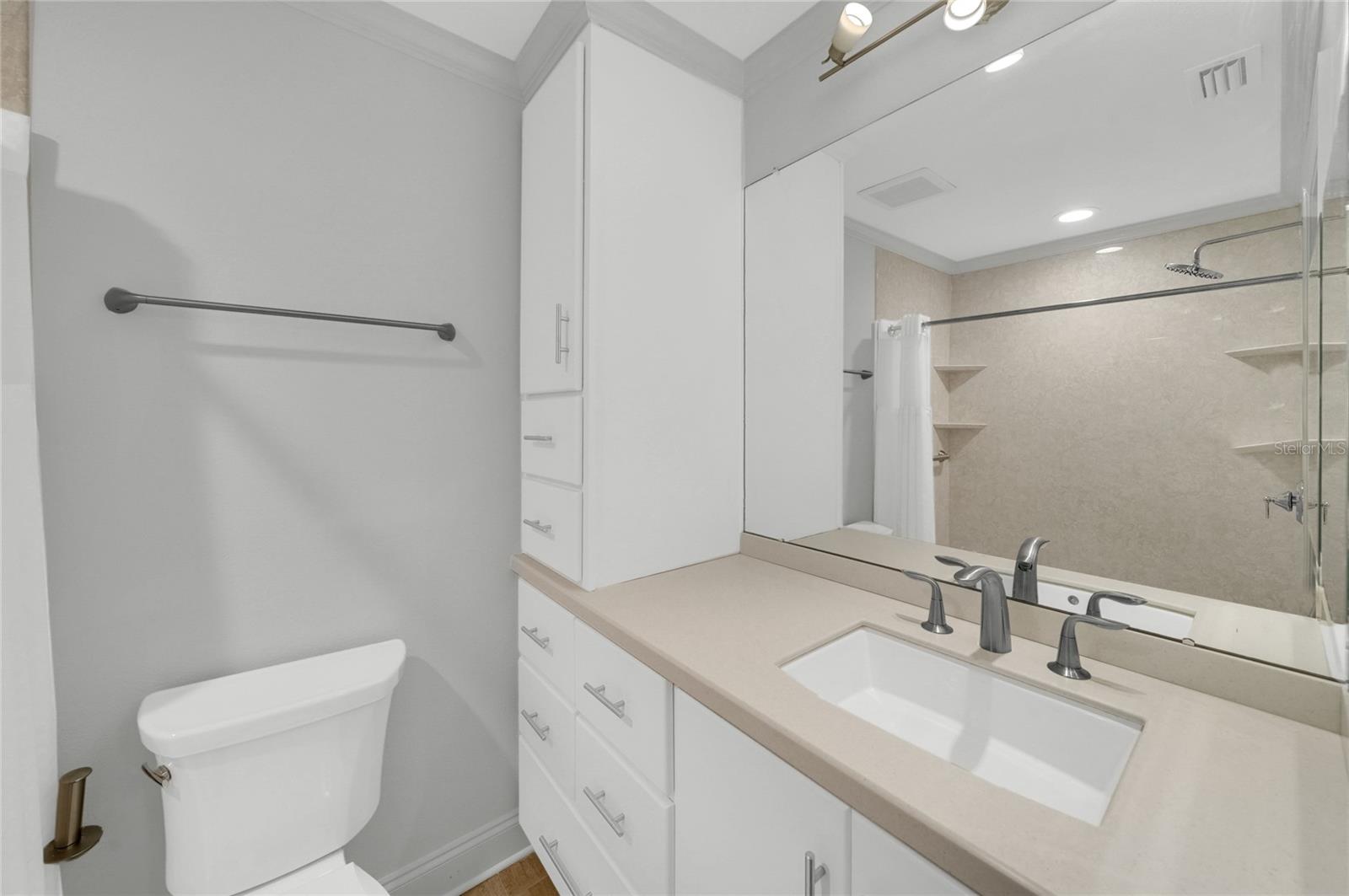 Image 29 of 39 For 8714 Cove Court