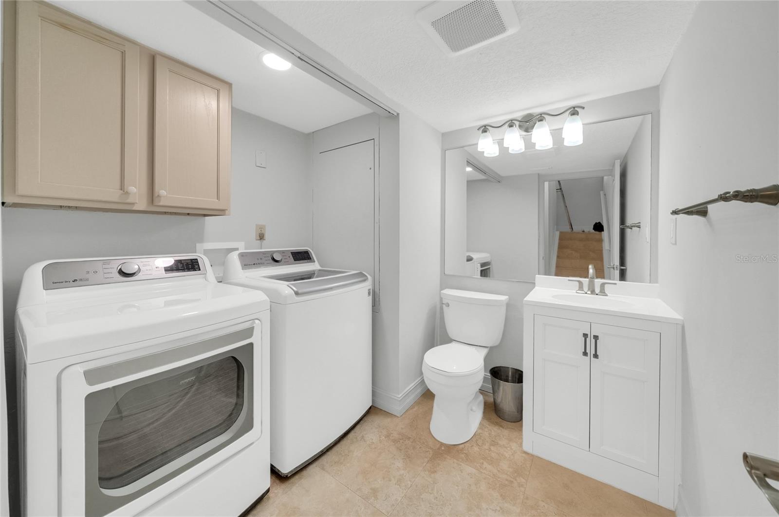 Image 31 of 39 For 8714 Cove Court