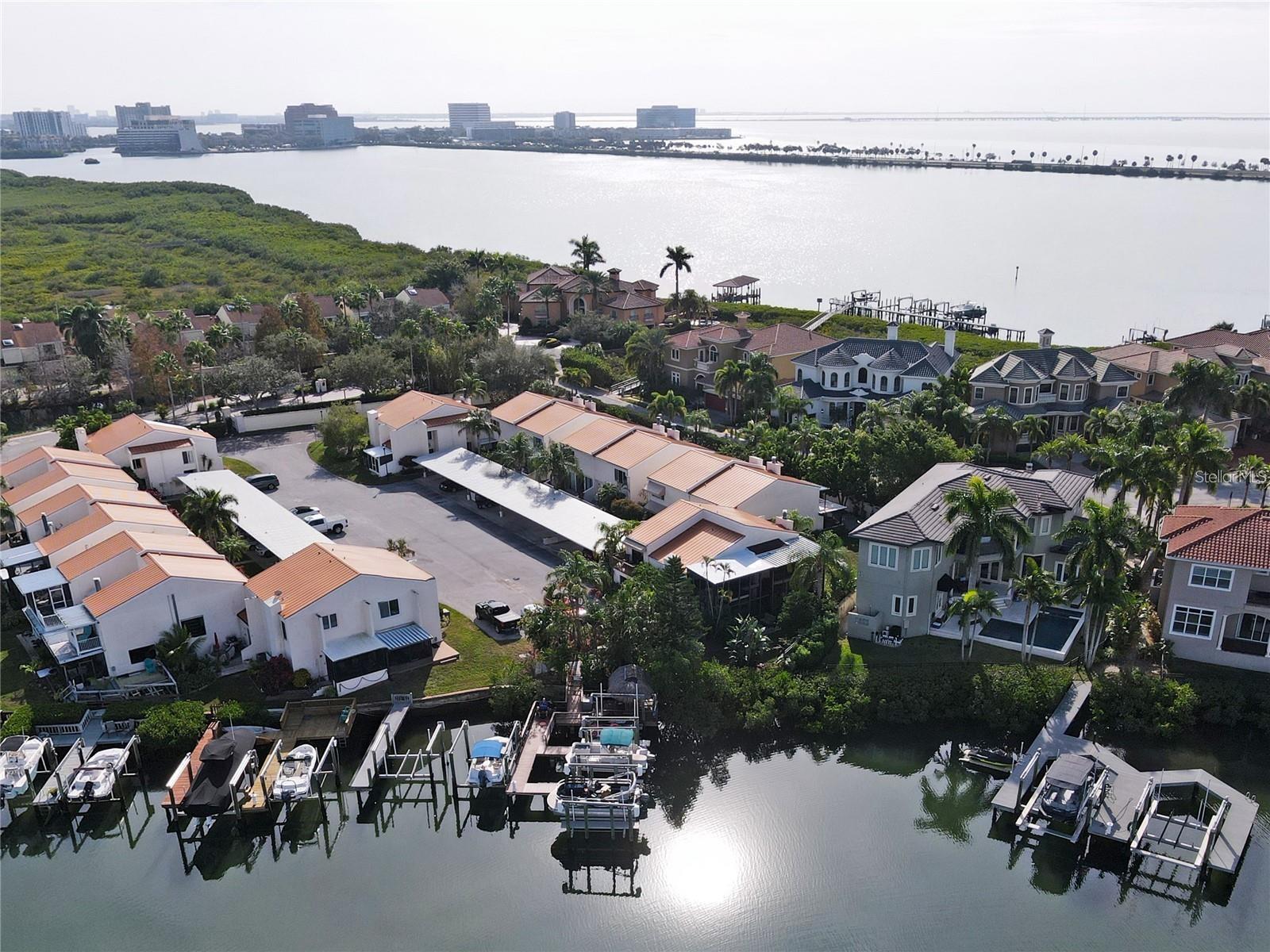 Image 5 of 39 For 8714 Cove Court