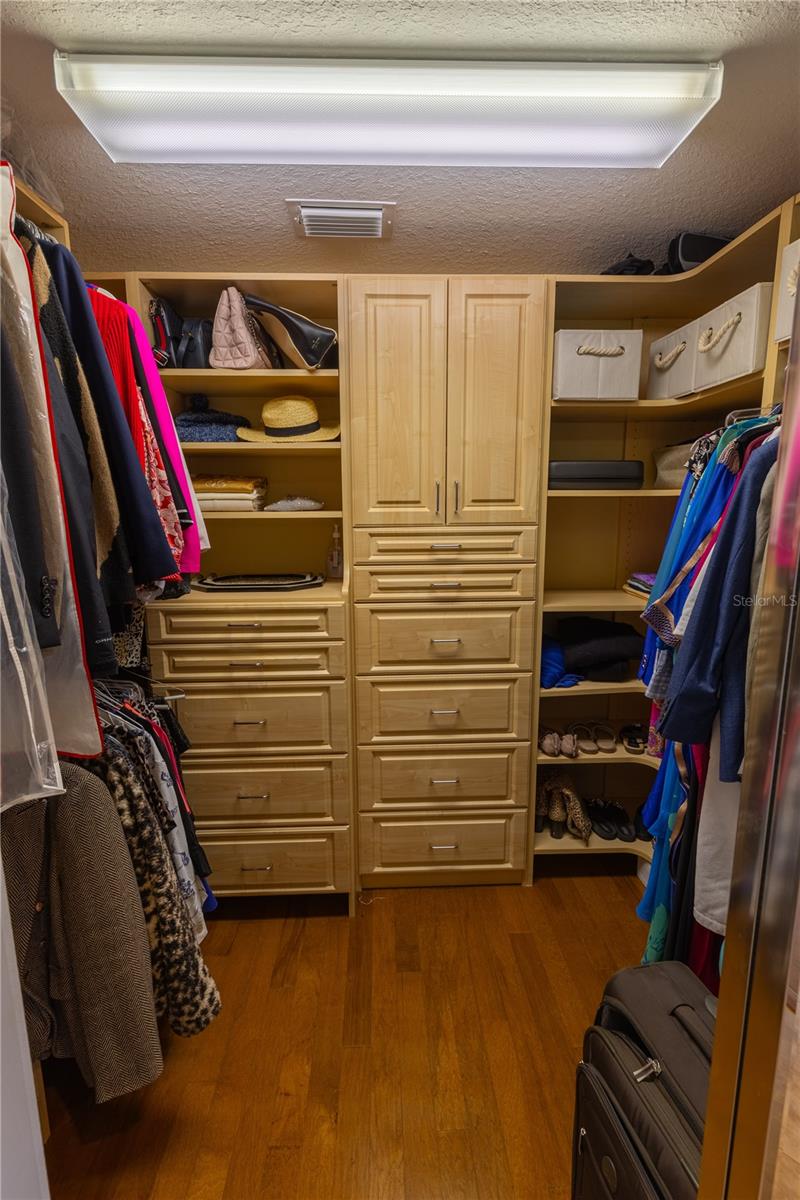 Image 14 of 48 For 13717 Canterfield Drive