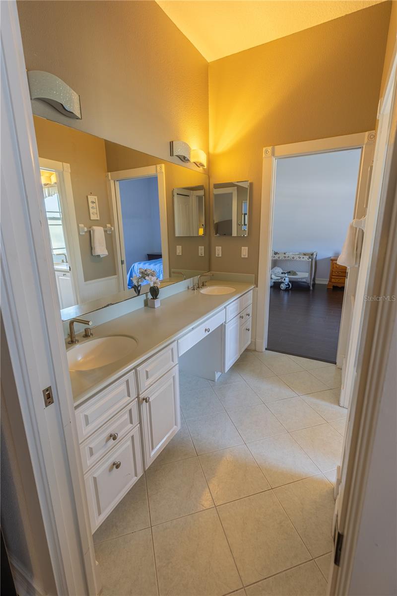 Image 34 of 48 For 13717 Canterfield Drive